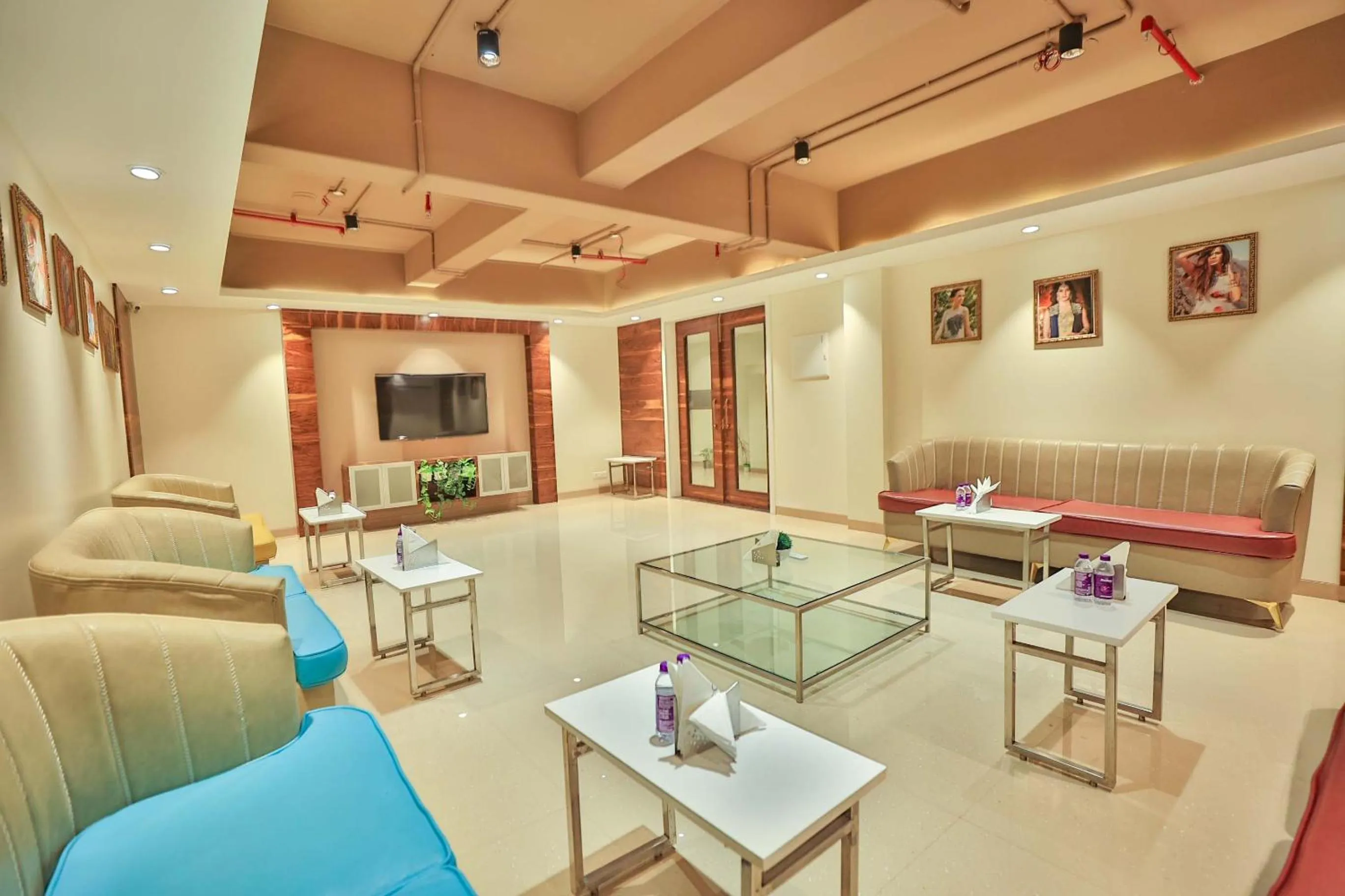 Lobby or reception in HOTEL CRYSTAL CROWN