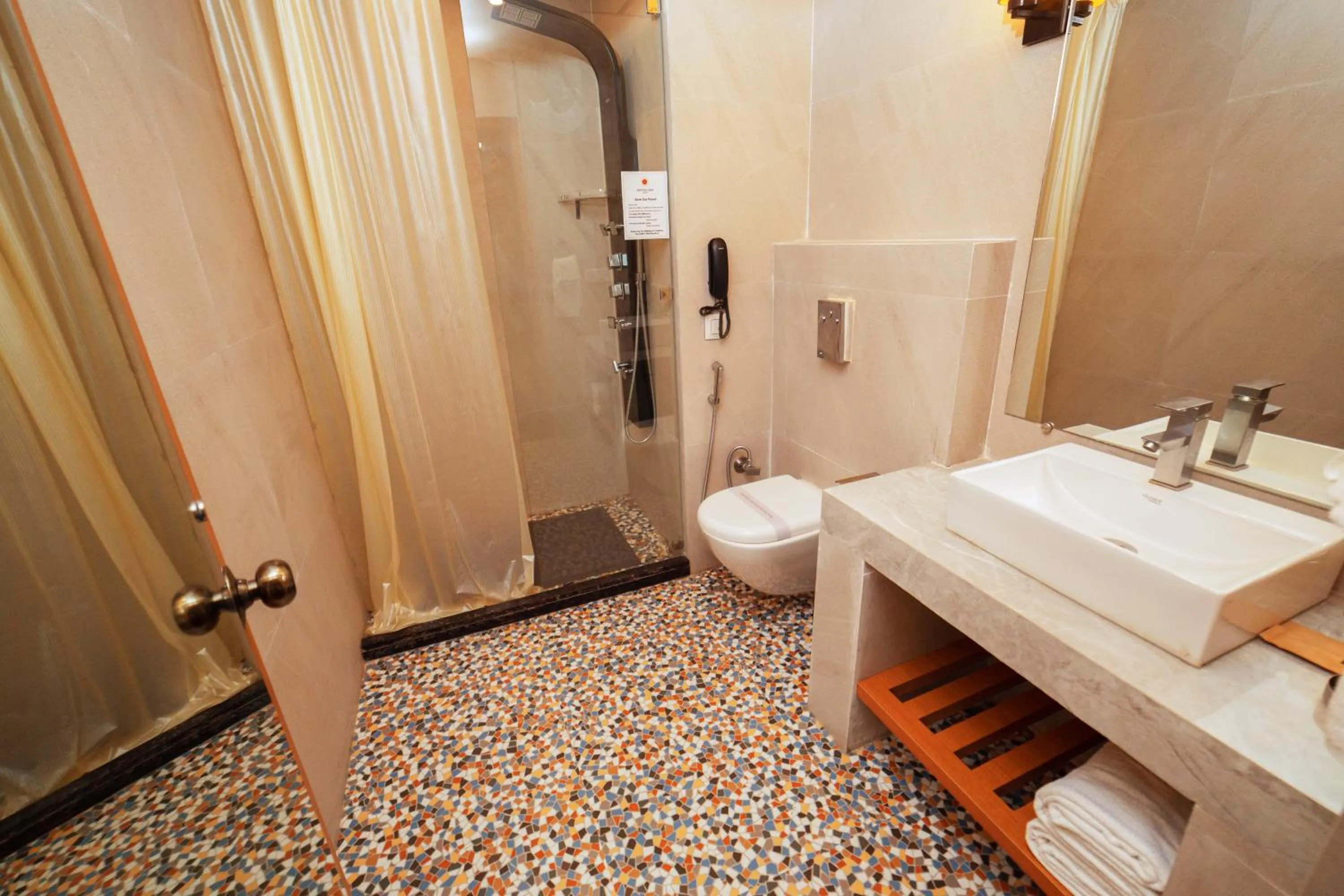 Bathroom in Abhyagama Hotel