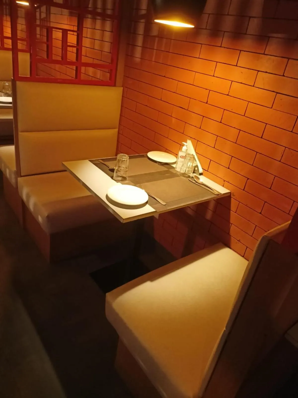 Dining area in Abhyagama Hotel