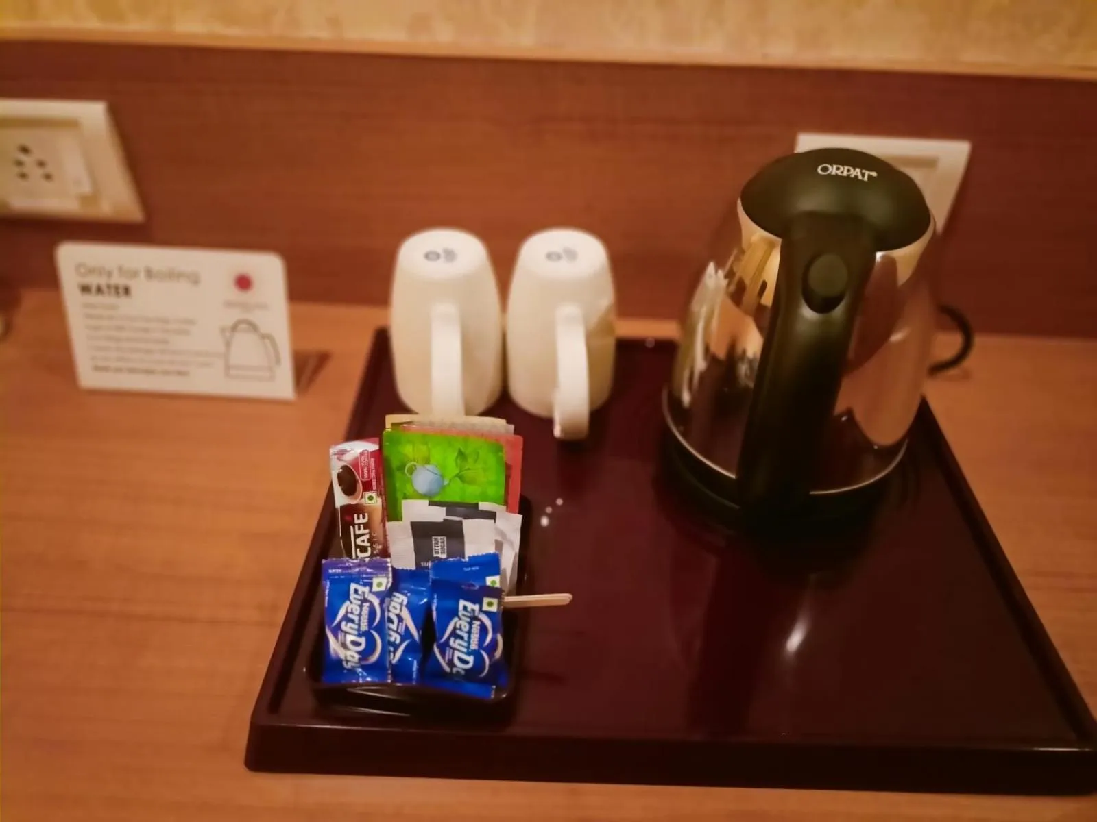 Coffee/tea facilities in Abhyagama Hotel