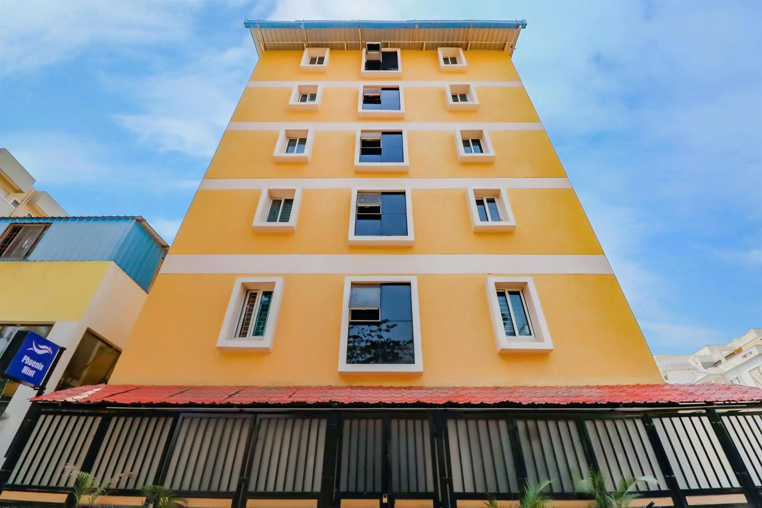 Capital O Royal Galaxy Finesse Near Phoenix Marketcity Capital O Royal Galaxy Finesse Near Phoenix Marketcity