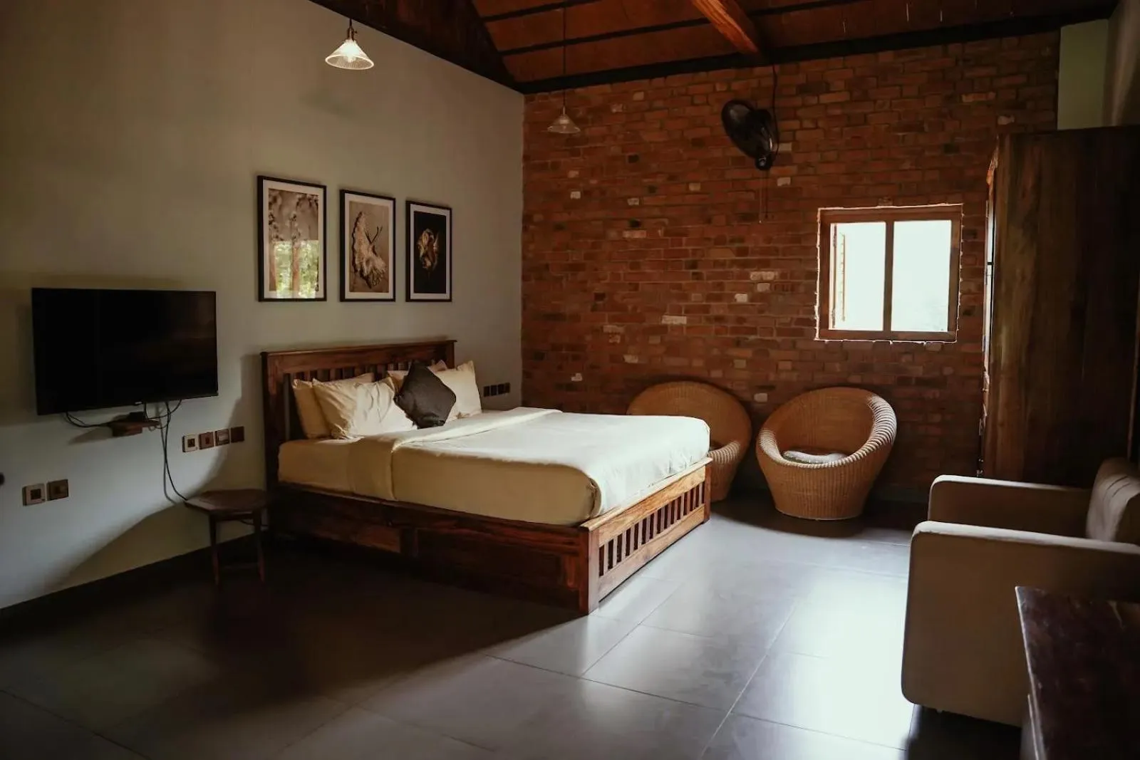 Bed in BARSATI Ranches