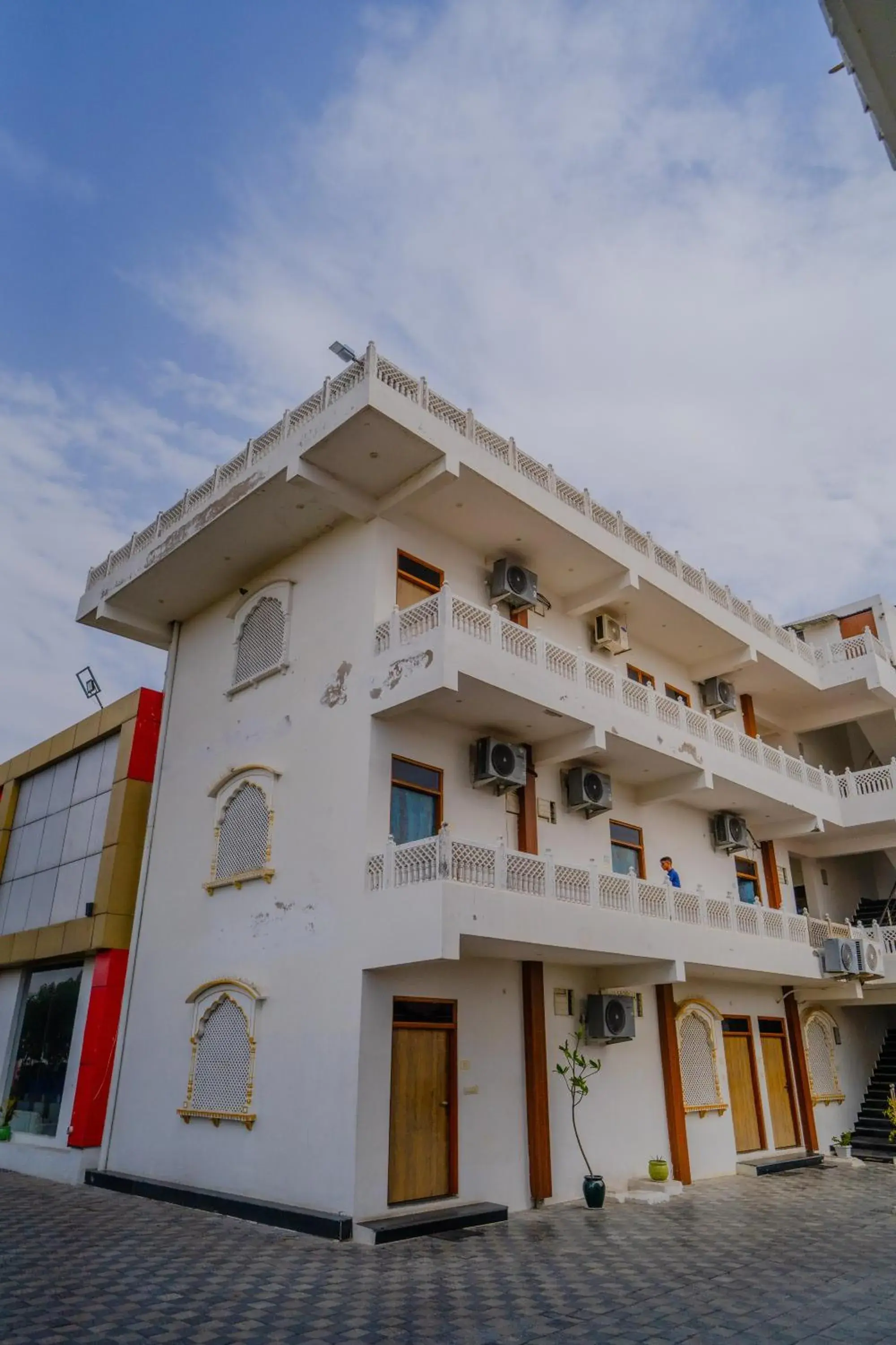 Property building in Ramas Resort Property building in Ramas Resort