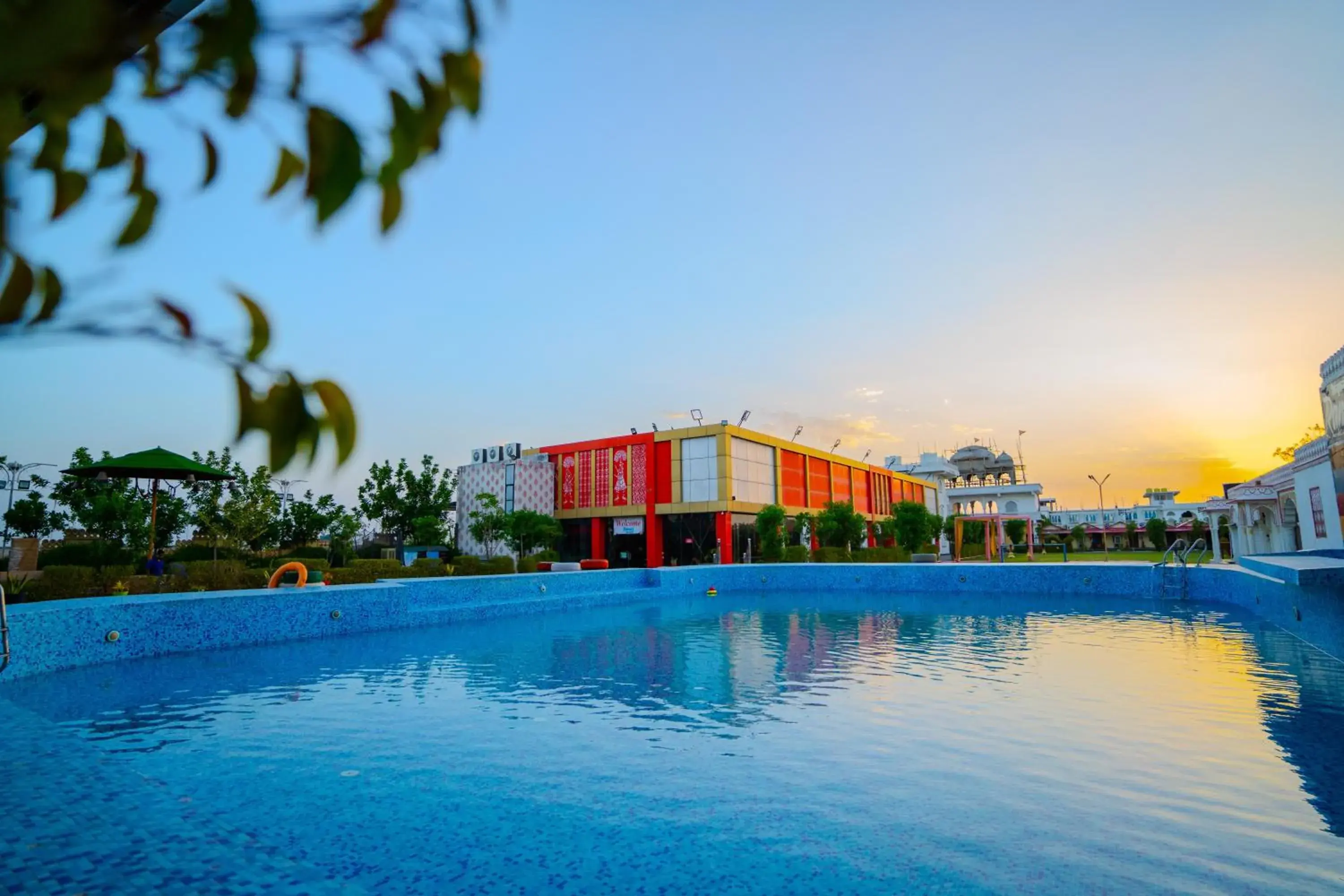 Swimming pool in Ramas Resort Swimming pool in Ramas Resort