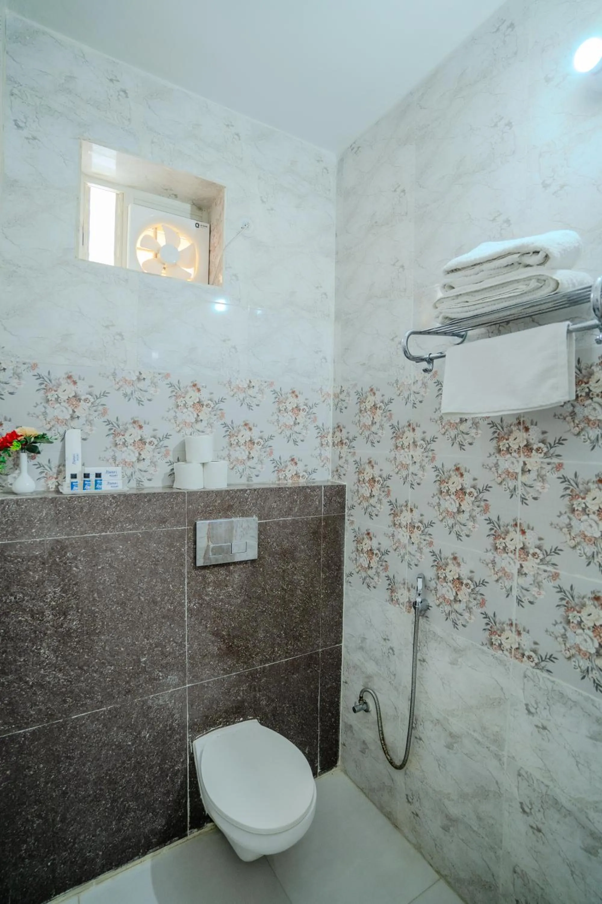 Bathroom in Ramas Resort