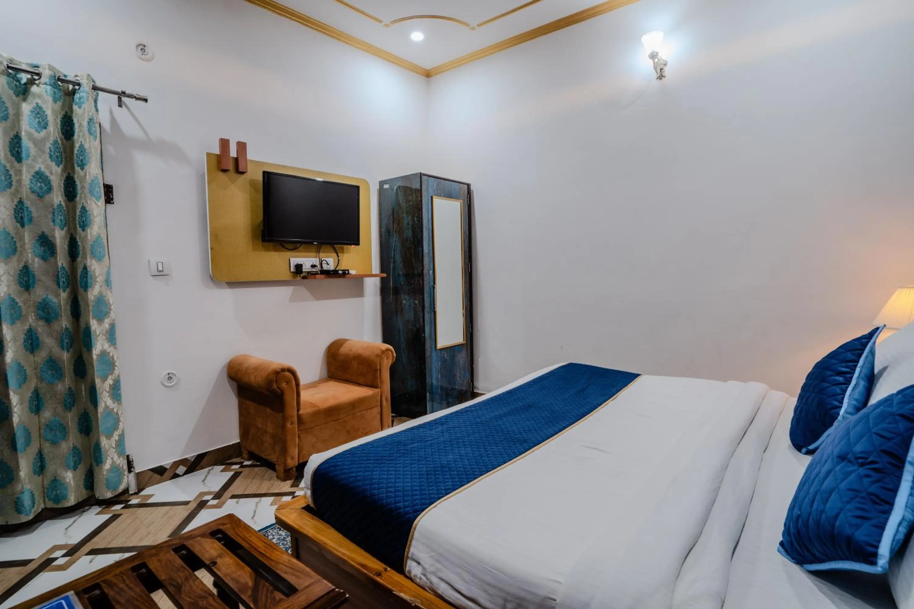 Photo of the whole room, Bed in Ramas Resort