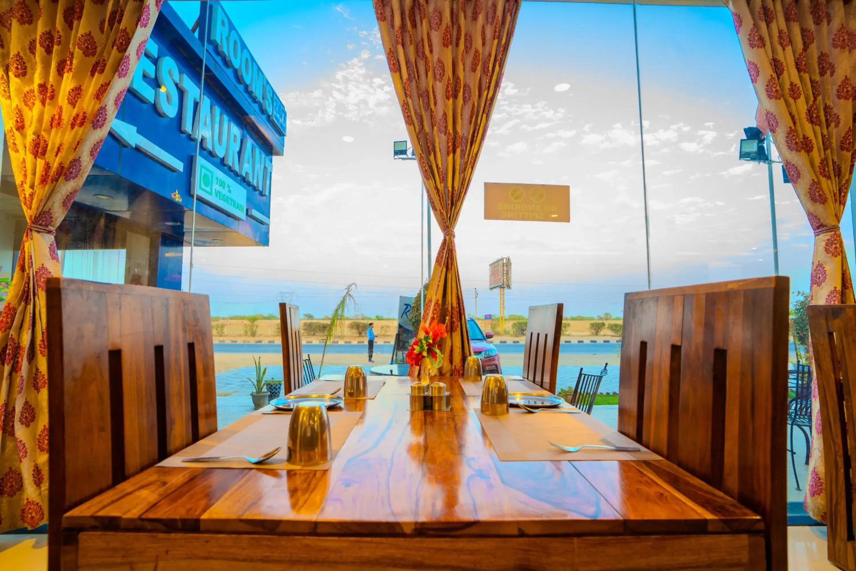 Restaurant/places to eat in Ramas Resort Restaurant/places to eat in Ramas Resort