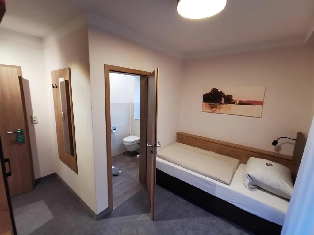 Photo of the whole room, Bed in Haus Waldesruh