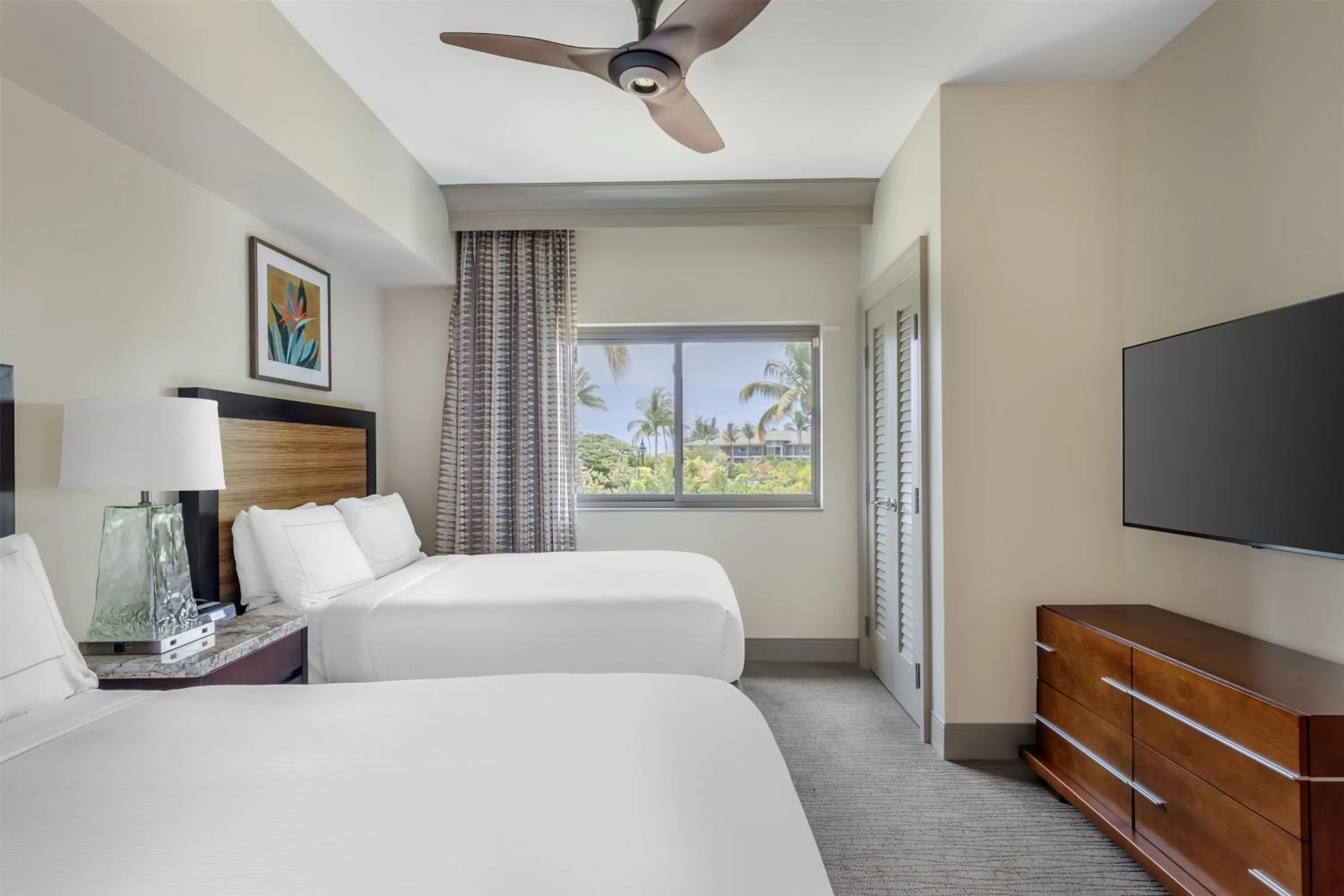 Bed in Hilton Grand Vacations Club Kings Land Waikoloa