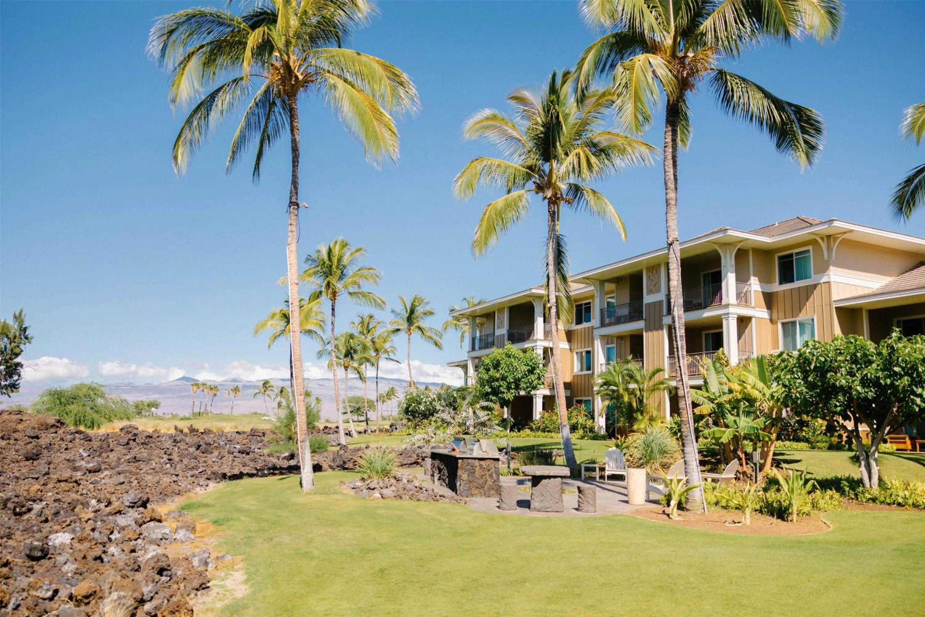 Property building in Hilton Grand Vacations Club Kings Land Waikoloa