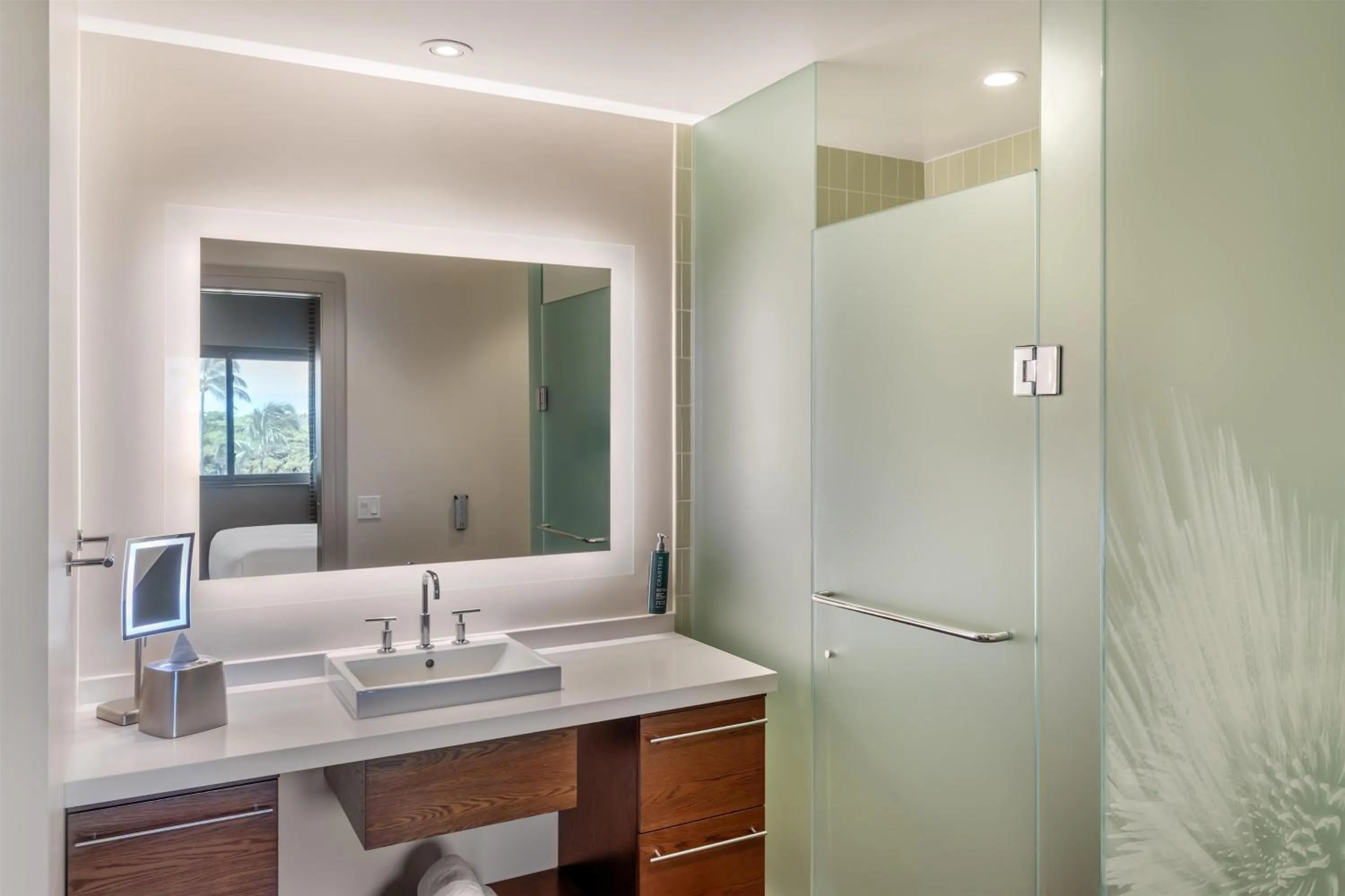 Bathroom in Hilton Grand Vacations Club Kings Land Waikoloa