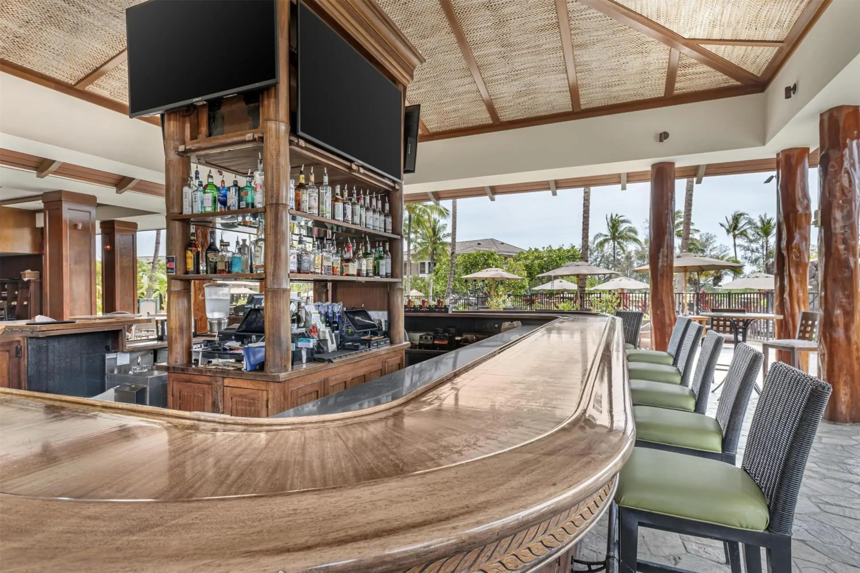 Lounge or bar in Hilton Grand Vacations Club Kings Land Waikoloa Lounge or bar in Hilton Grand Vacations Club Kings Land Waikoloa
