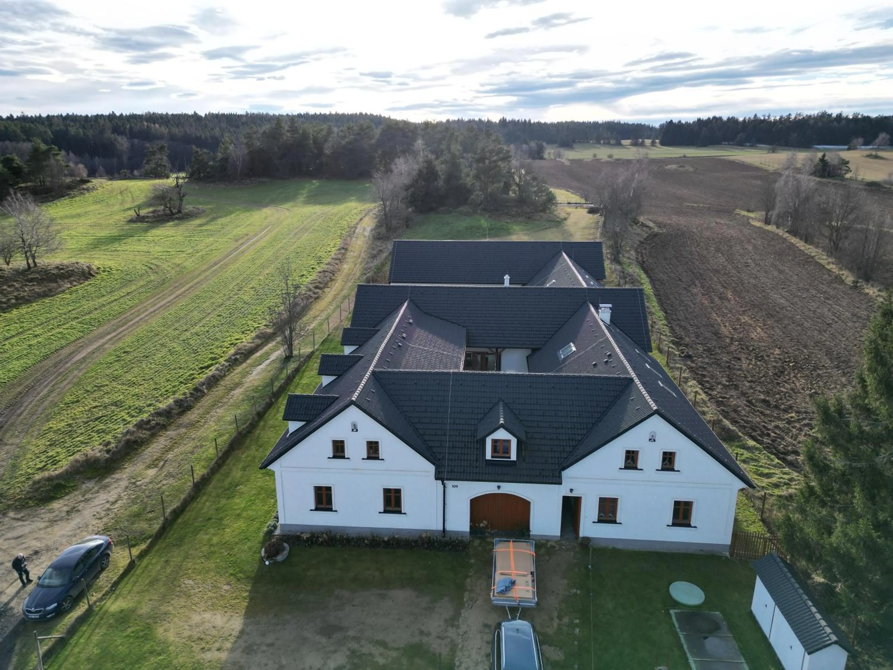 Property building in Matějovec 109 & Ubytování Na statku