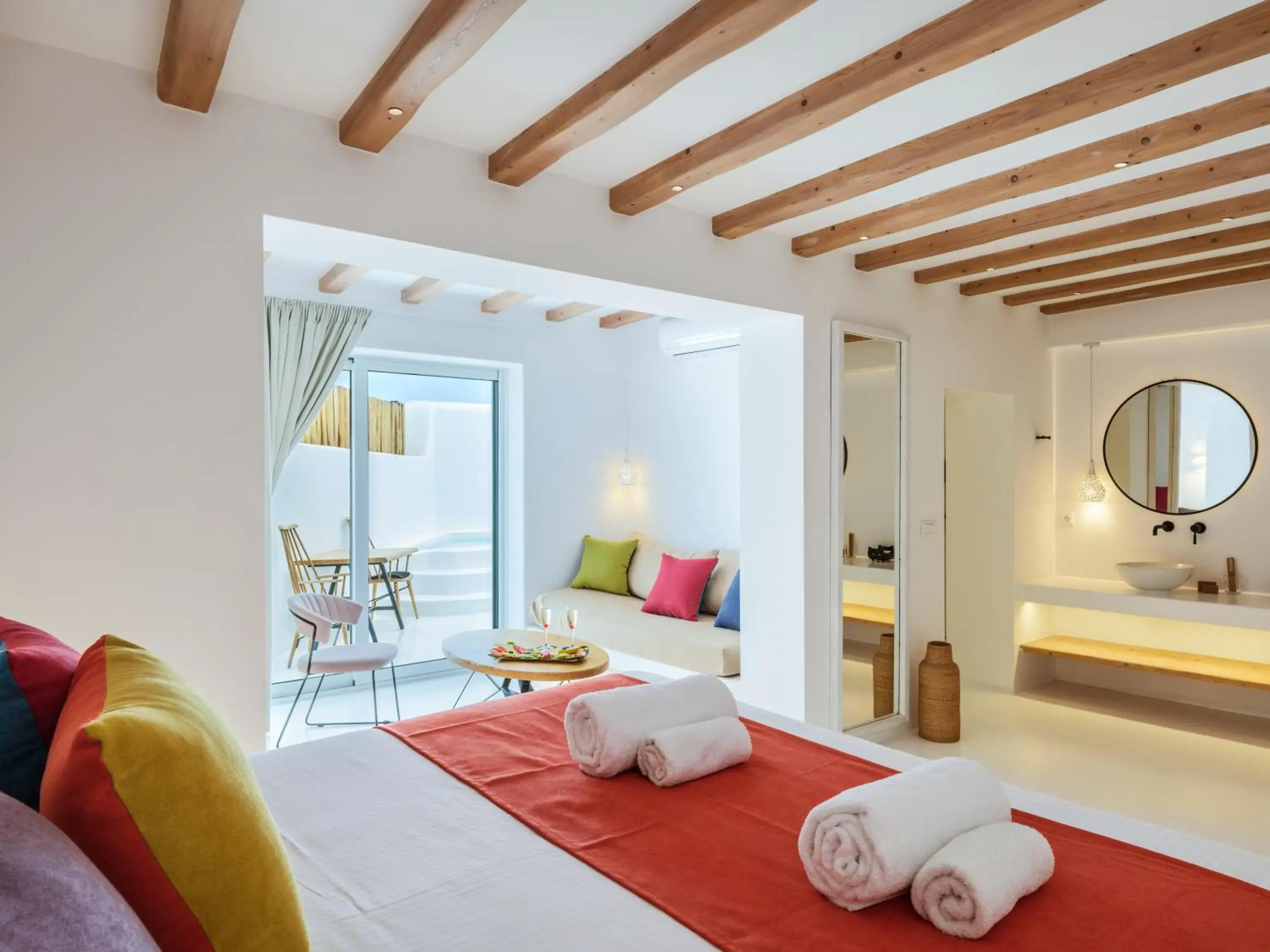 Communal lounge/ TV room, Bed in Axel Beach Mykonos - Adults Only Communal lounge/ TV room, Bed in Axel Beach Mykonos - Adults Only