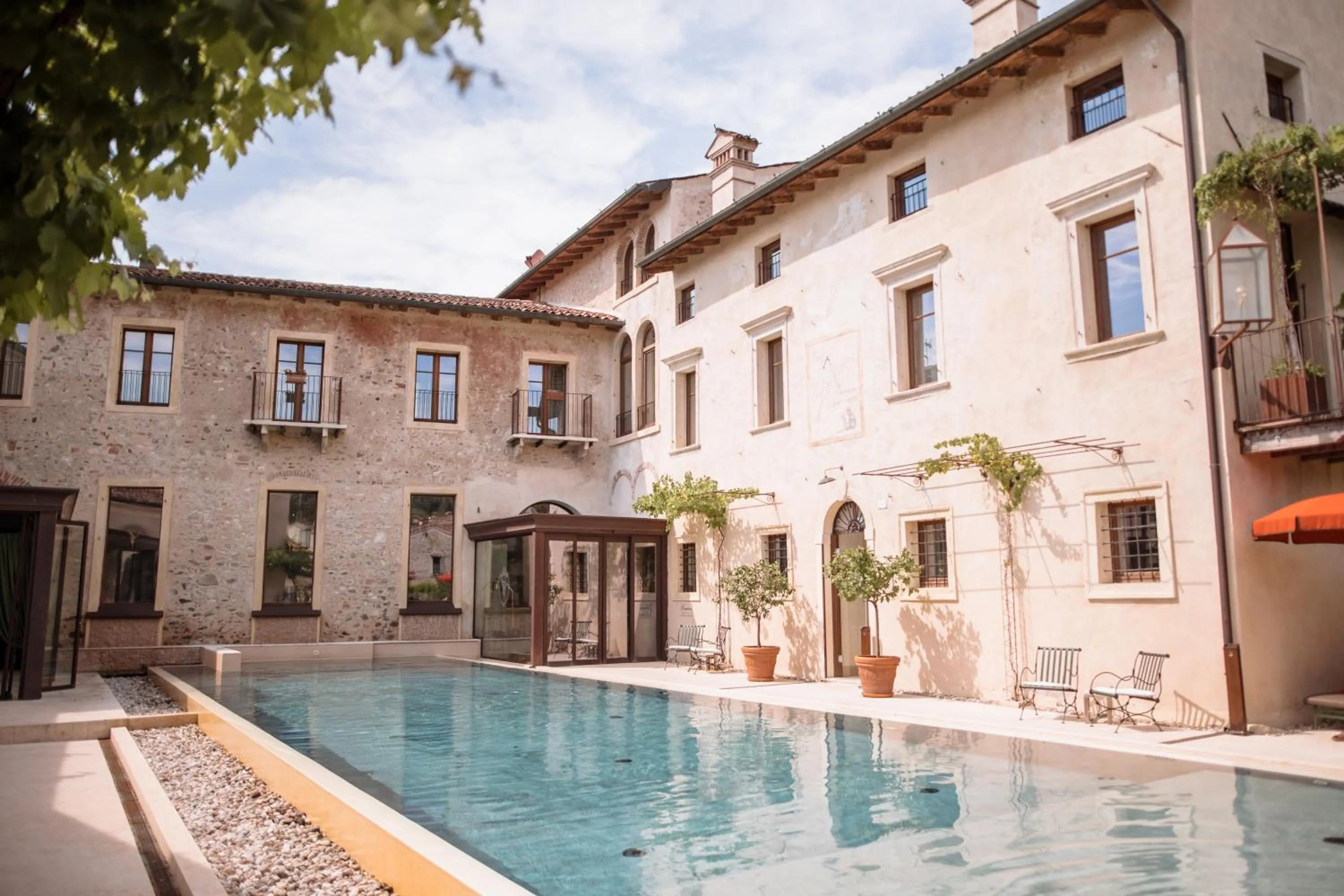 Pool view in Corte Regia Relais & Spa