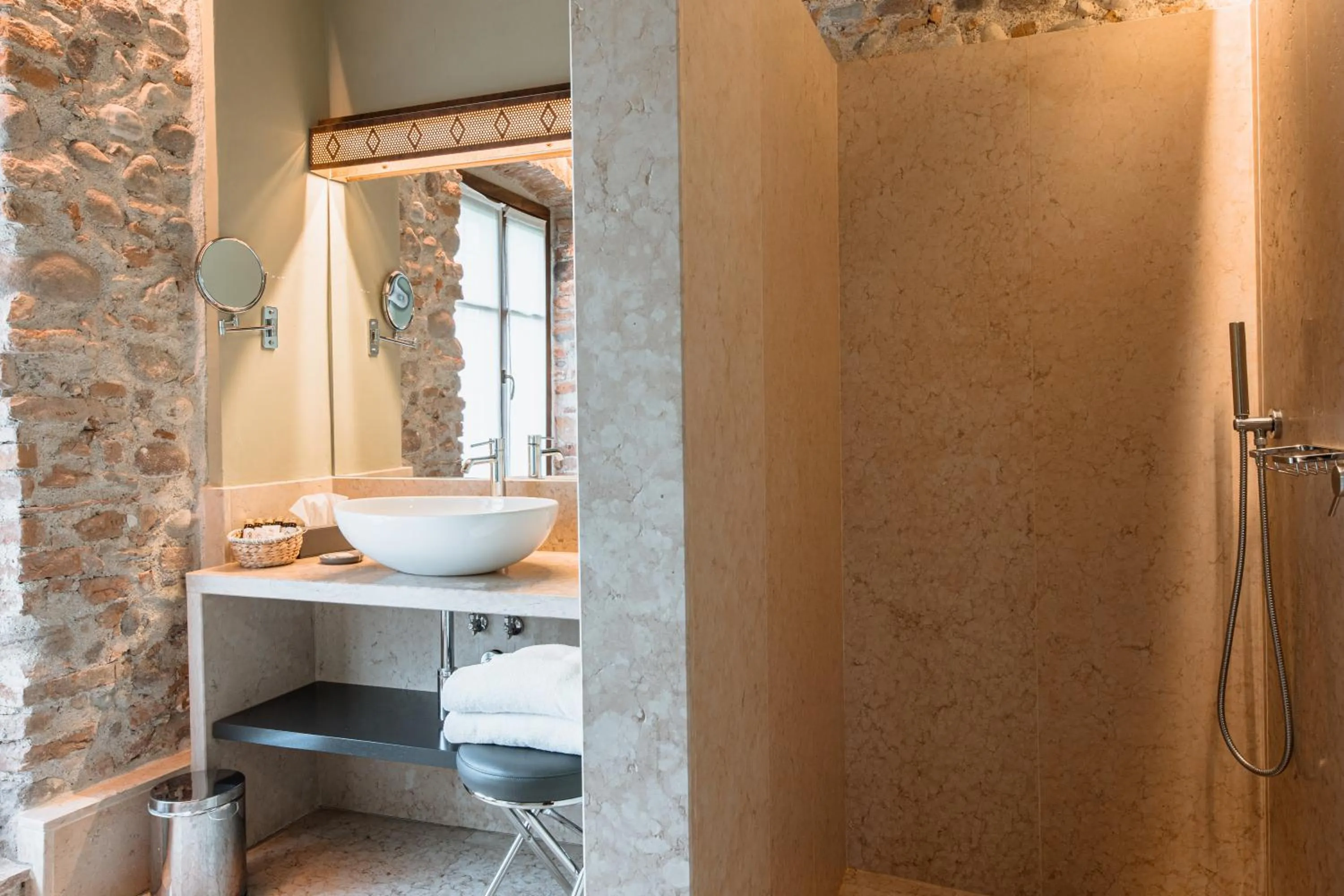 Bathroom in Corte Regia Relais & Spa