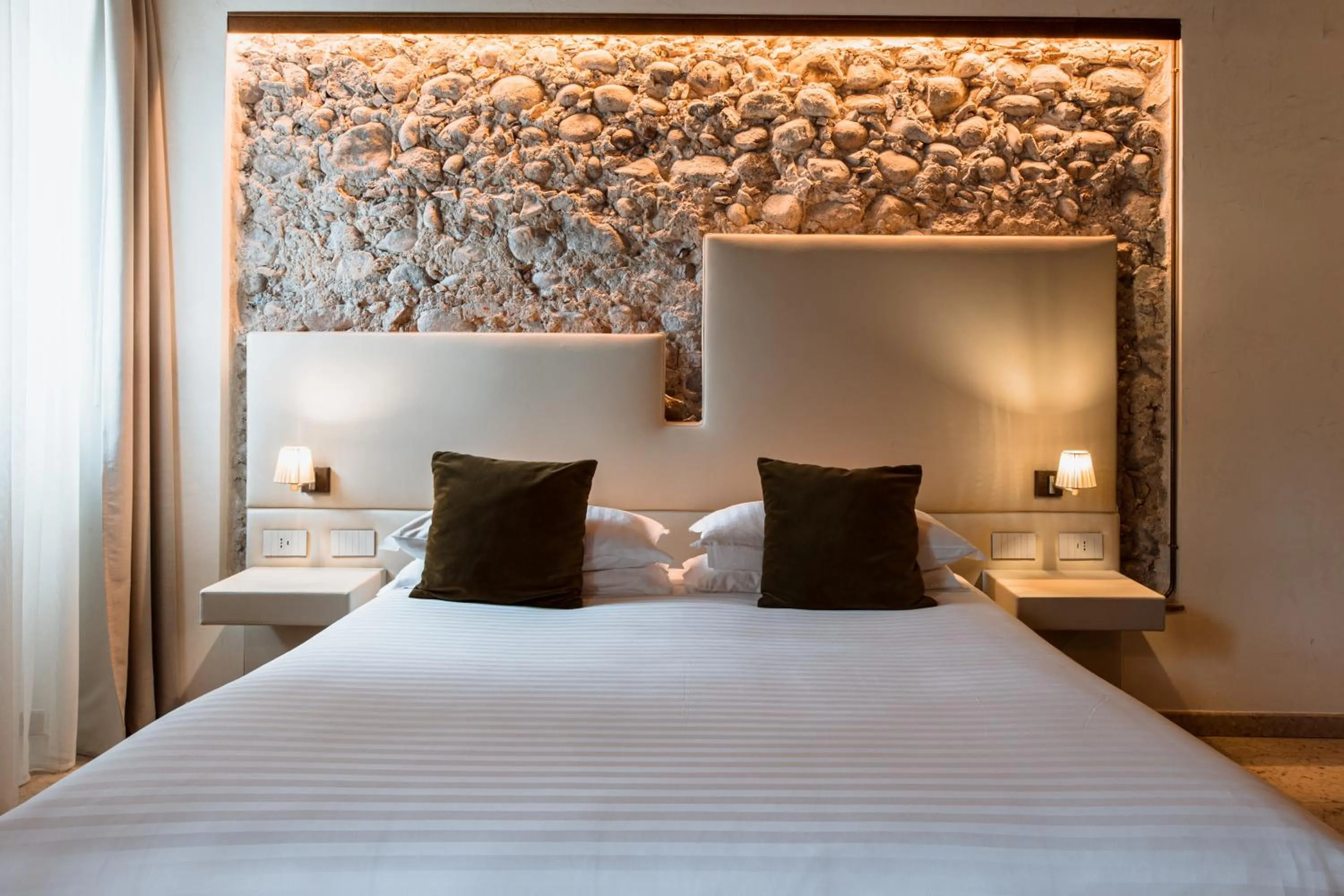 Bedroom, Bed in Corte Regia Relais & Spa