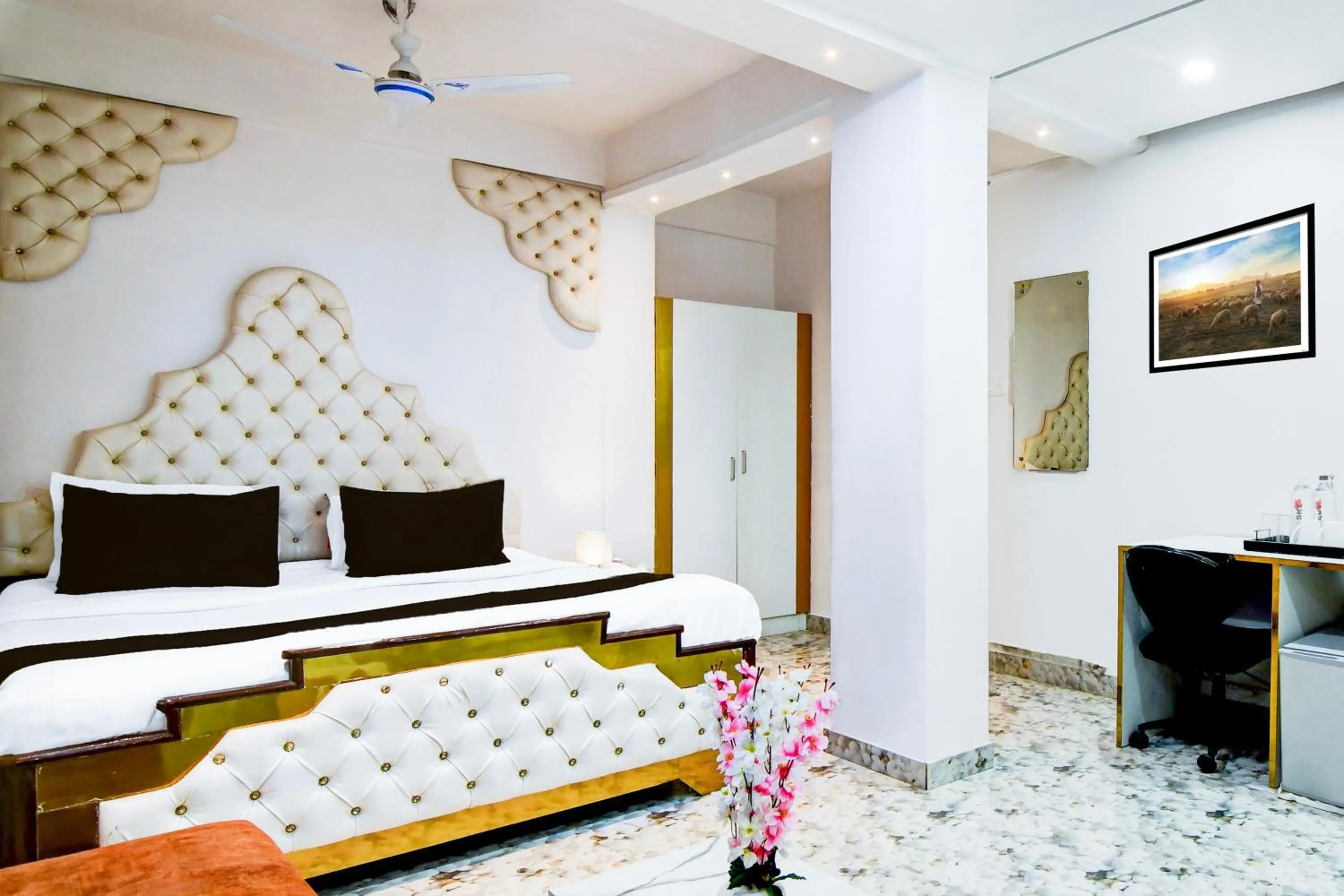 Bedroom, Bed in Collection O Circus Avenue Road Formerly Hotel Rockstar