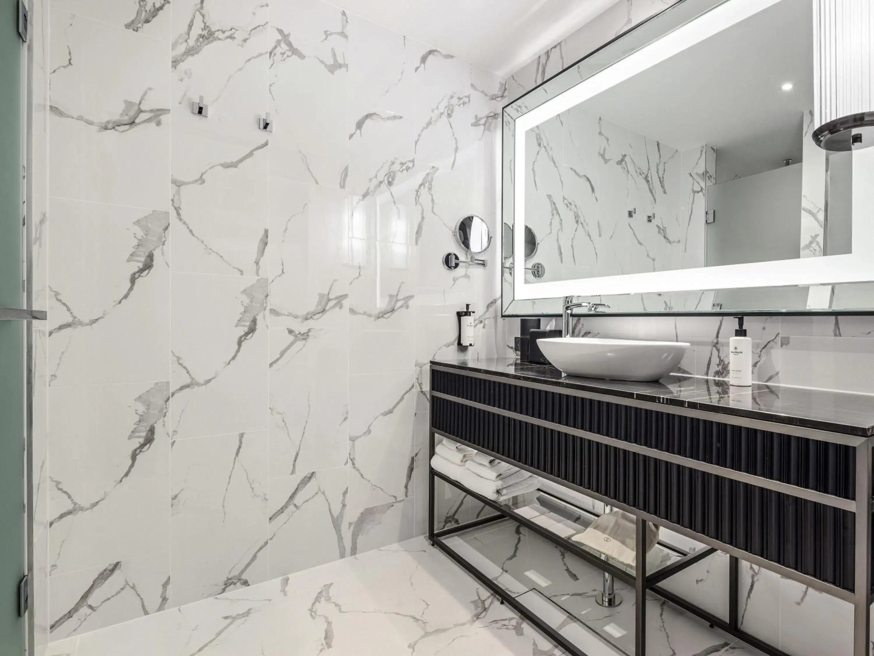 Bedroom in Sofitel Adelaide Bedroom in Sofitel Adelaide