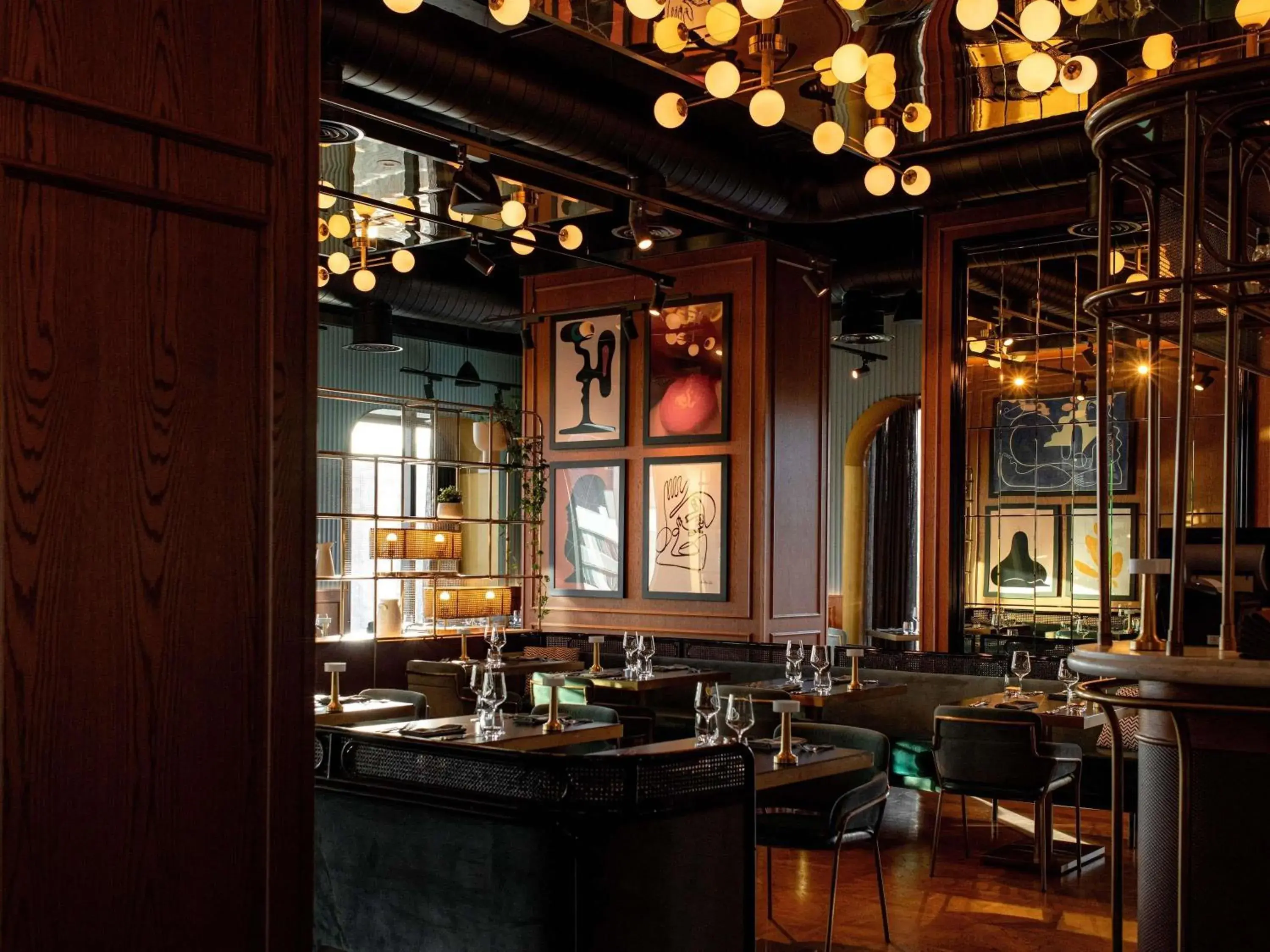 Lounge or bar in Sofitel Adelaide Lounge or bar in Sofitel Adelaide