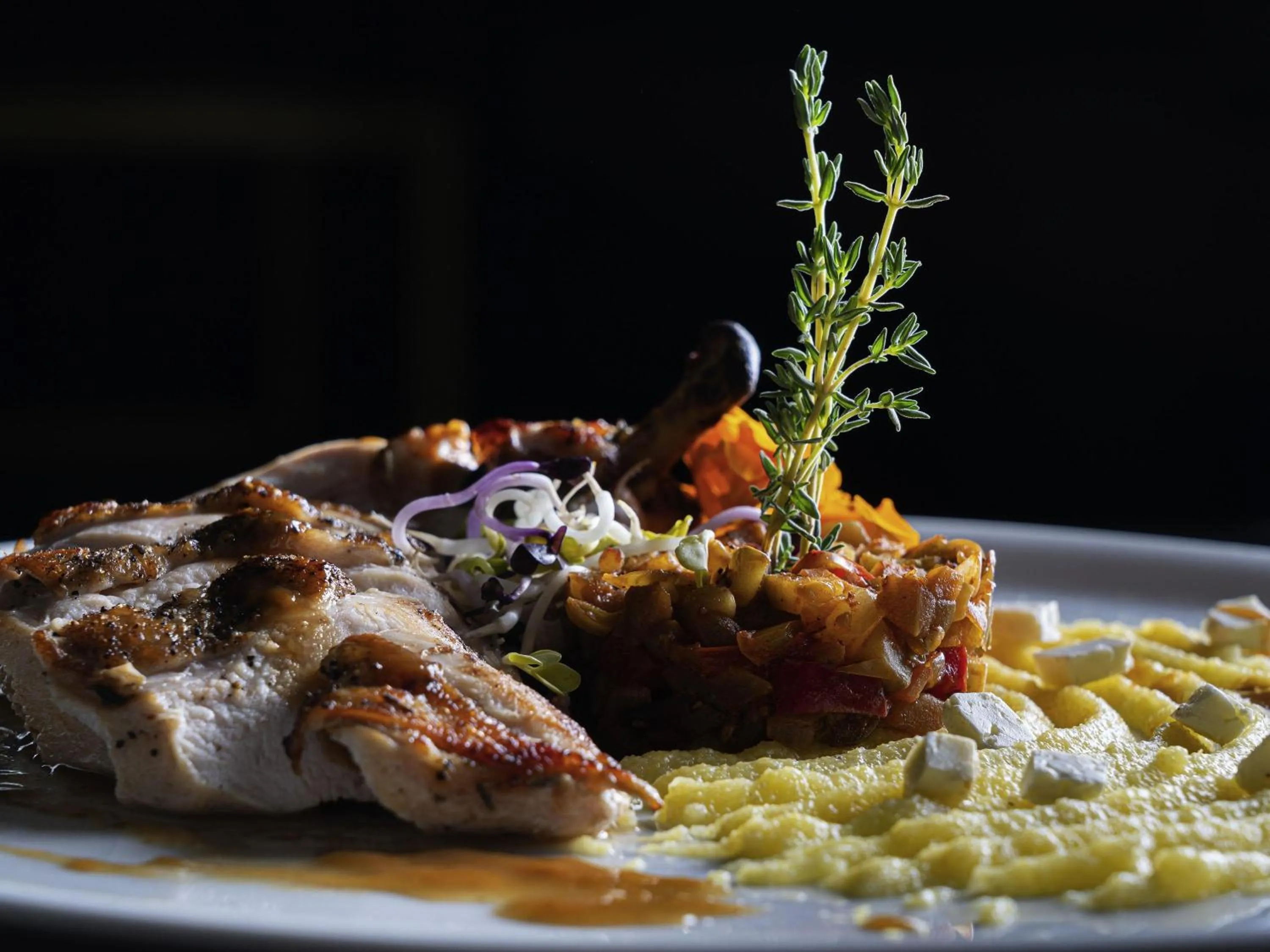 Restaurant/places to eat in The Emporium Hotel Plovdiv - MGallery Collection