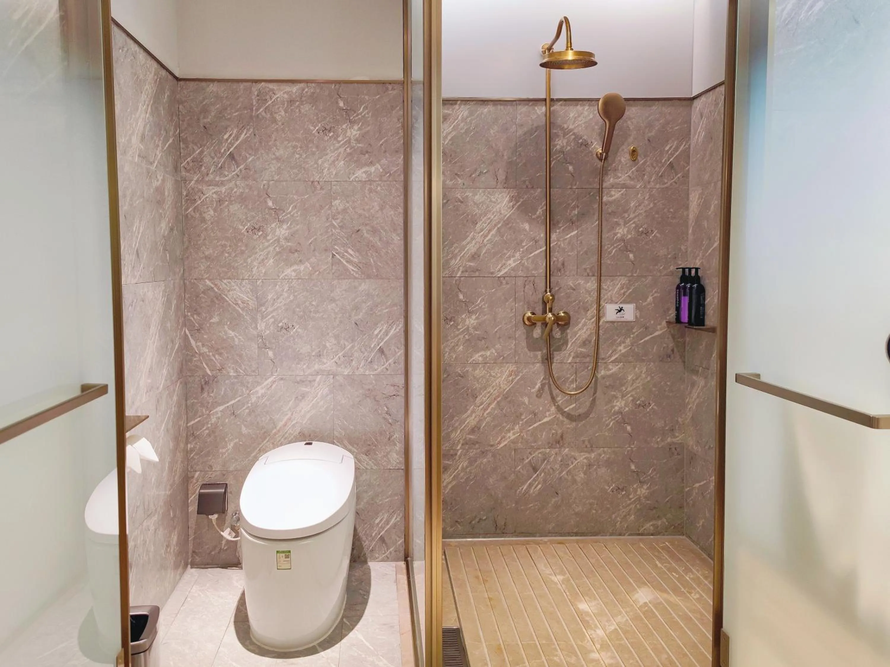 Toilet in Mercure Anyang Downtown