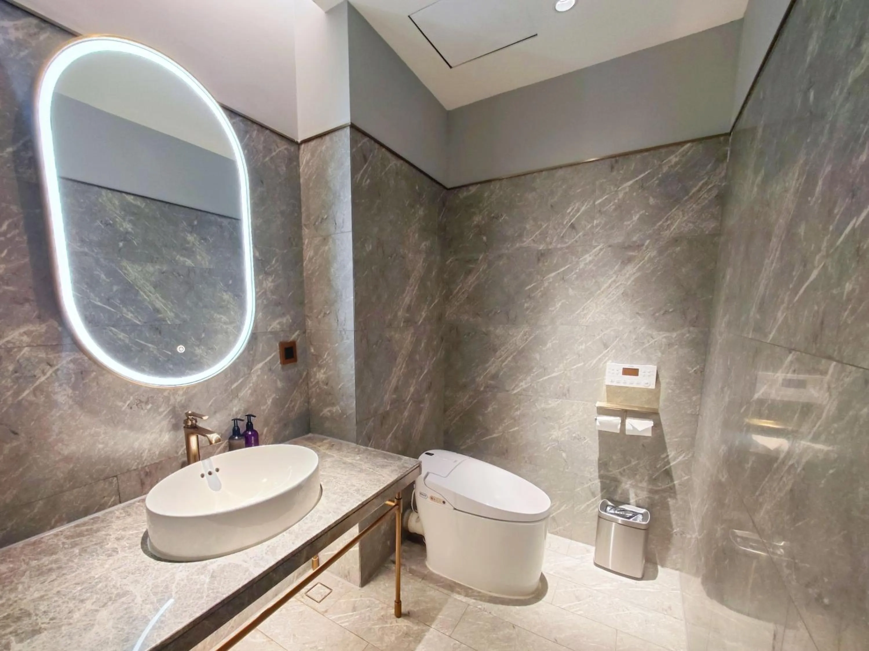 Toilet in Mercure Anyang Downtown