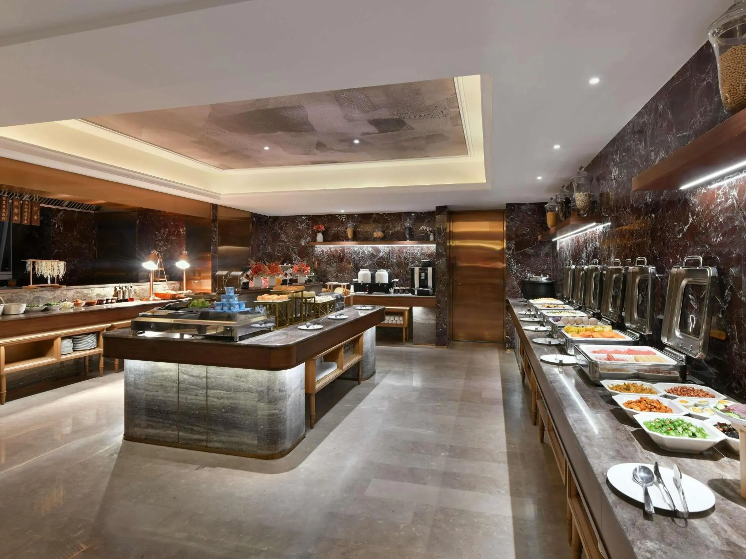 Restaurant/places to eat in Mercure Chengdu Jiuyanqiao Restaurant/places to eat in Mercure Chengdu Jiuyanqiao