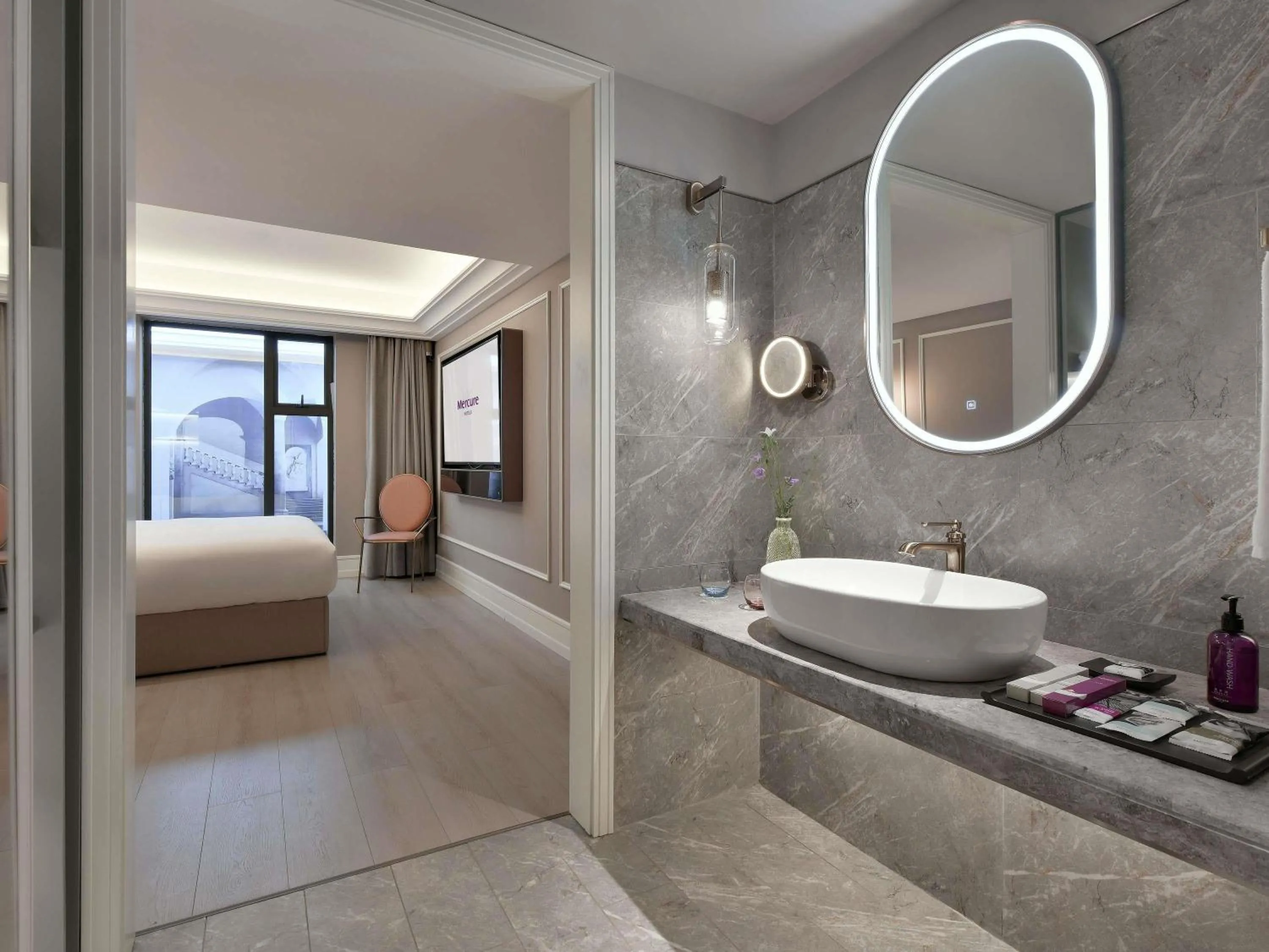 Bedroom, Bed in Mercure Chengdu Jiuyanqiao