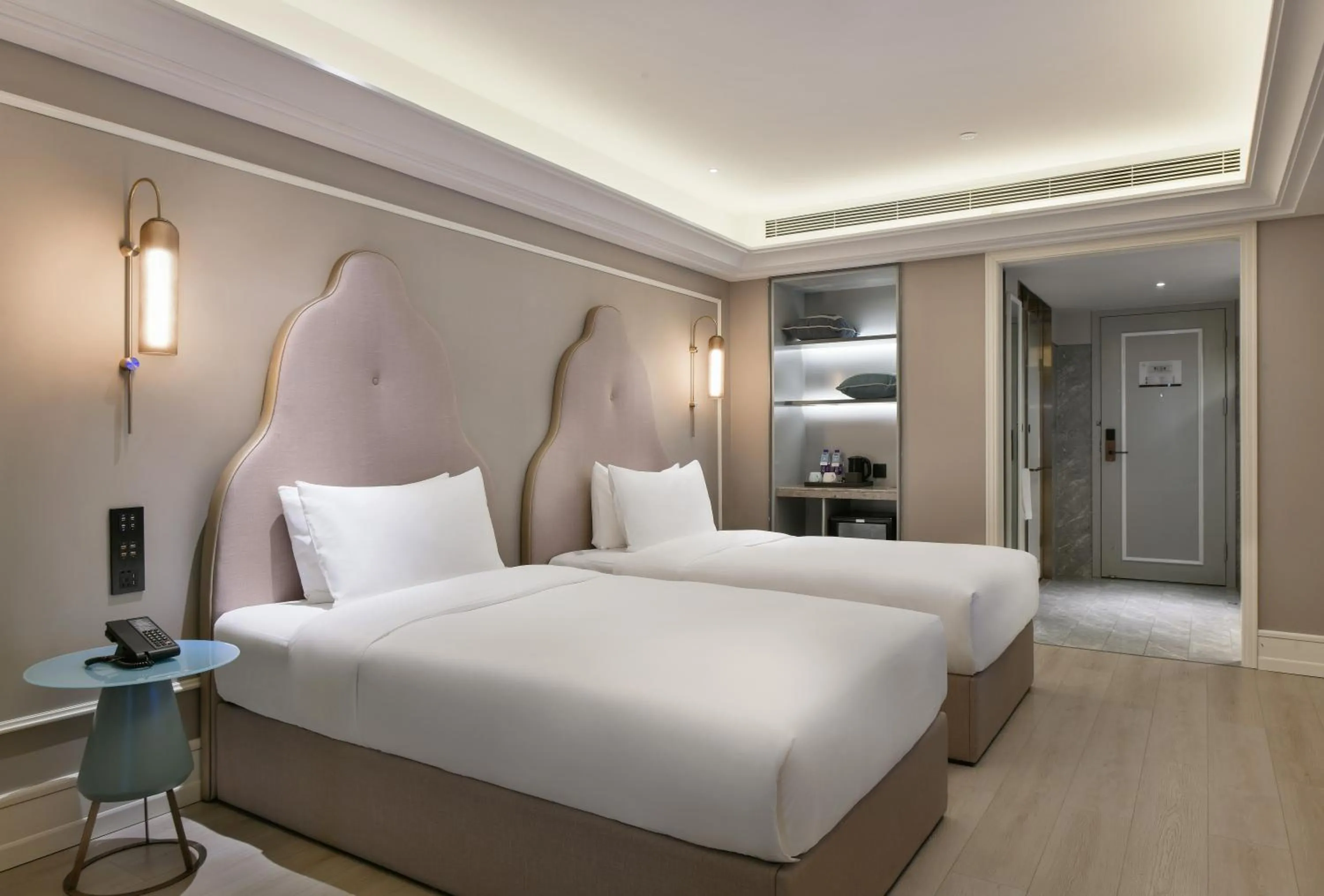 Superior Twin Room in Mercure Chengdu Jiuyanqiao