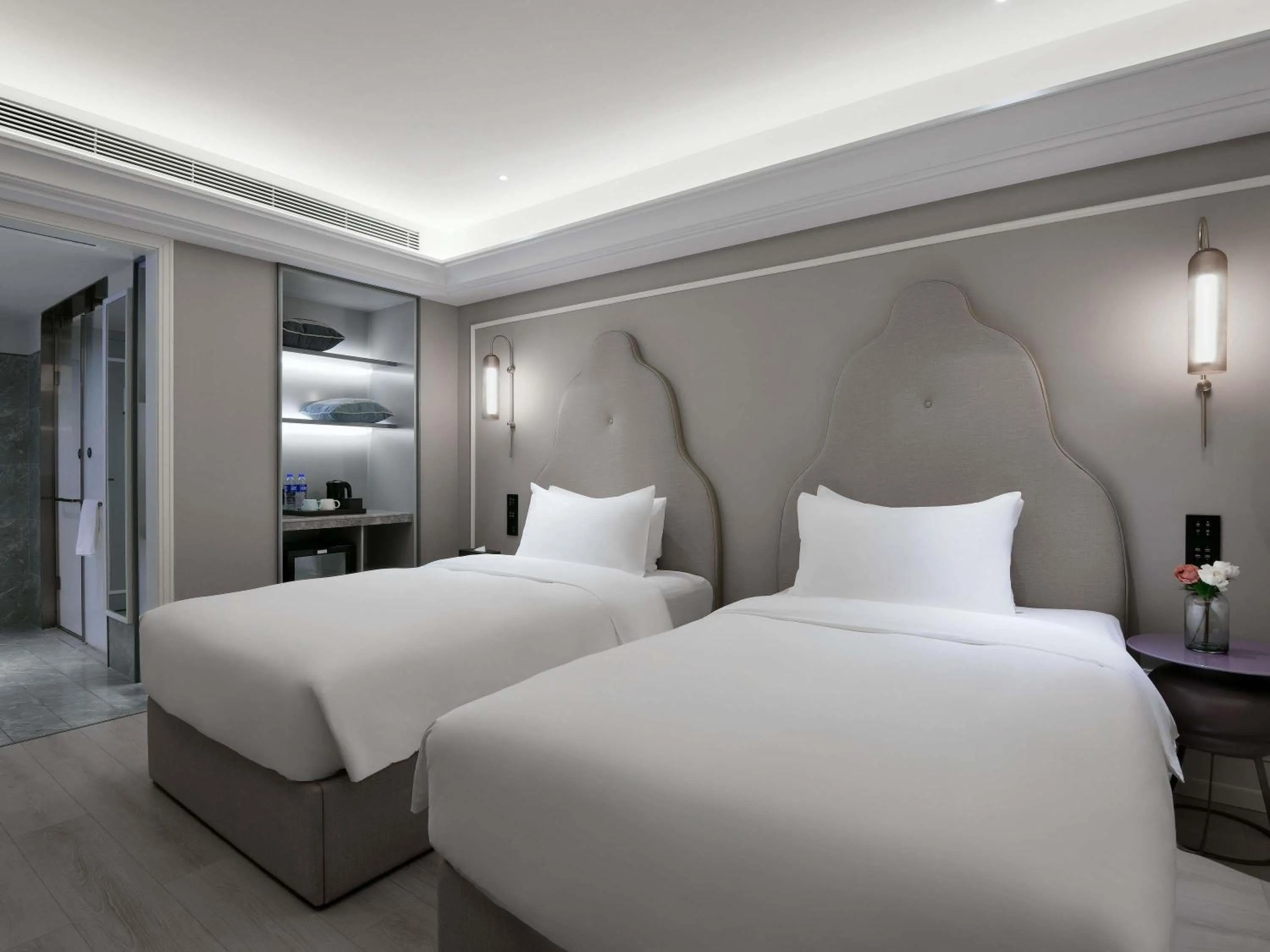 Bedroom, Bed in Mercure Chengdu Jiuyanqiao