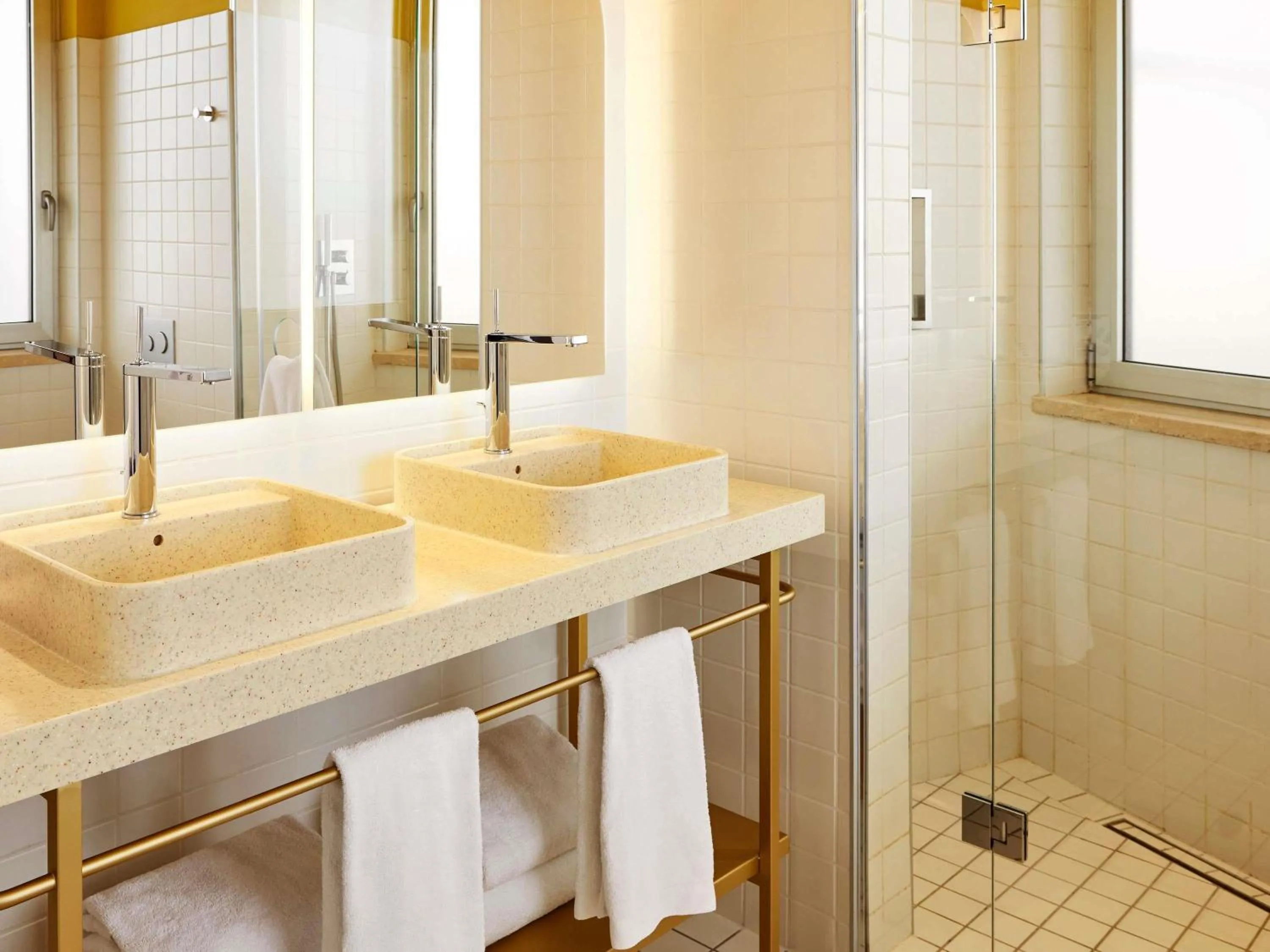 Bedroom in Mama Shelter Roma