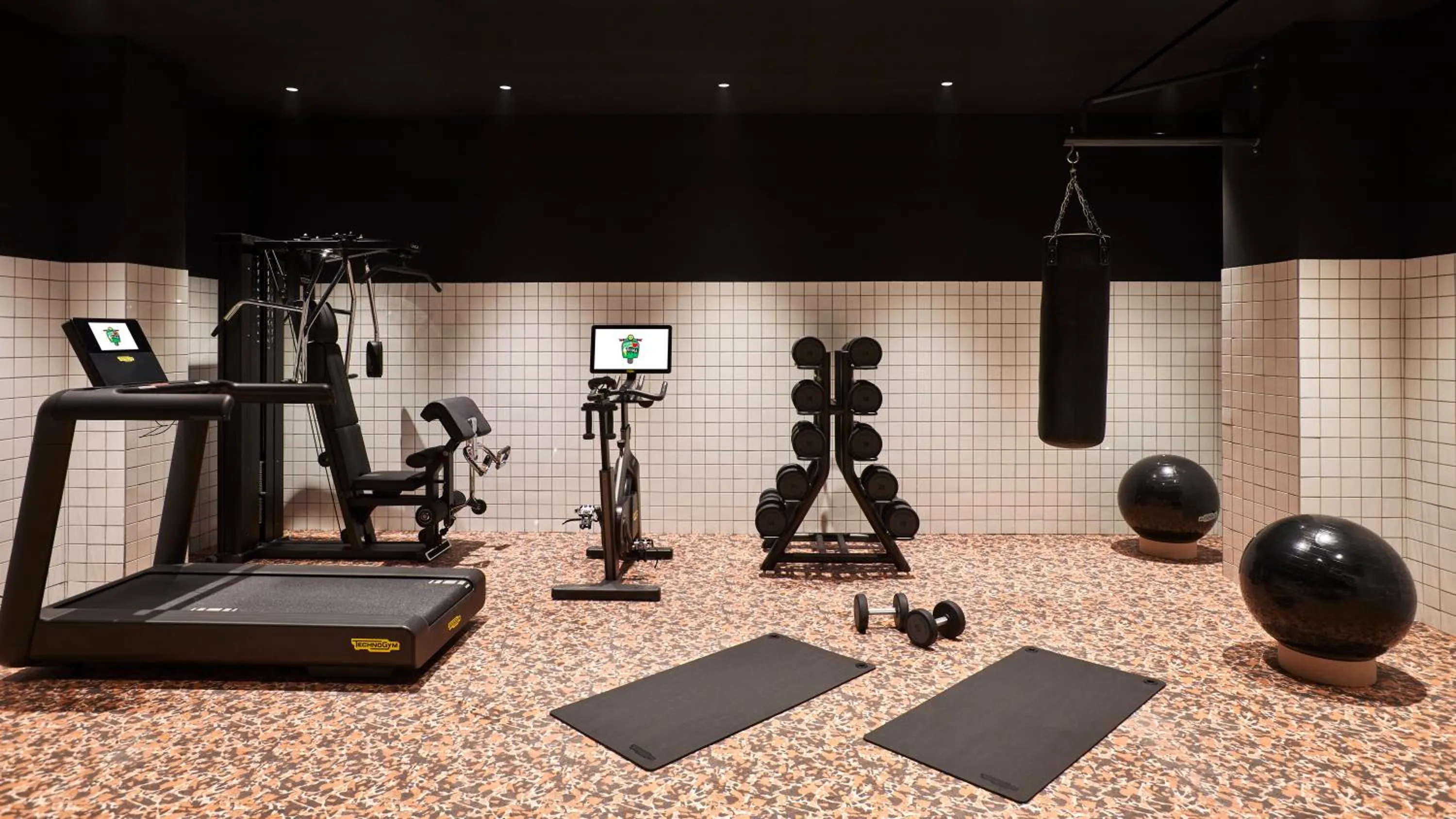 Fitness centre/facilities in Mama Shelter Roma