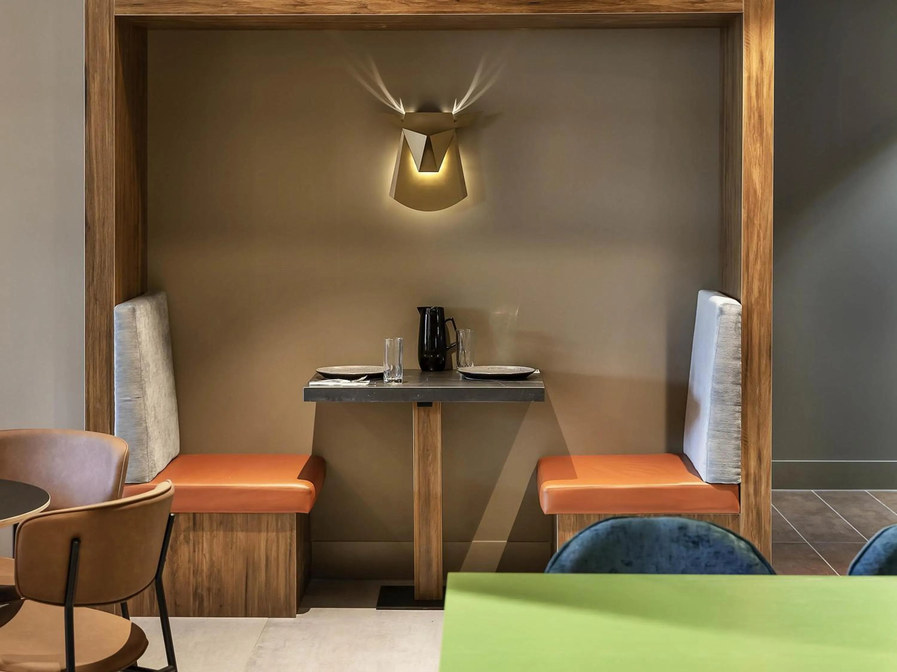 Restaurant/places to eat in Mercure Auckland Queen Street