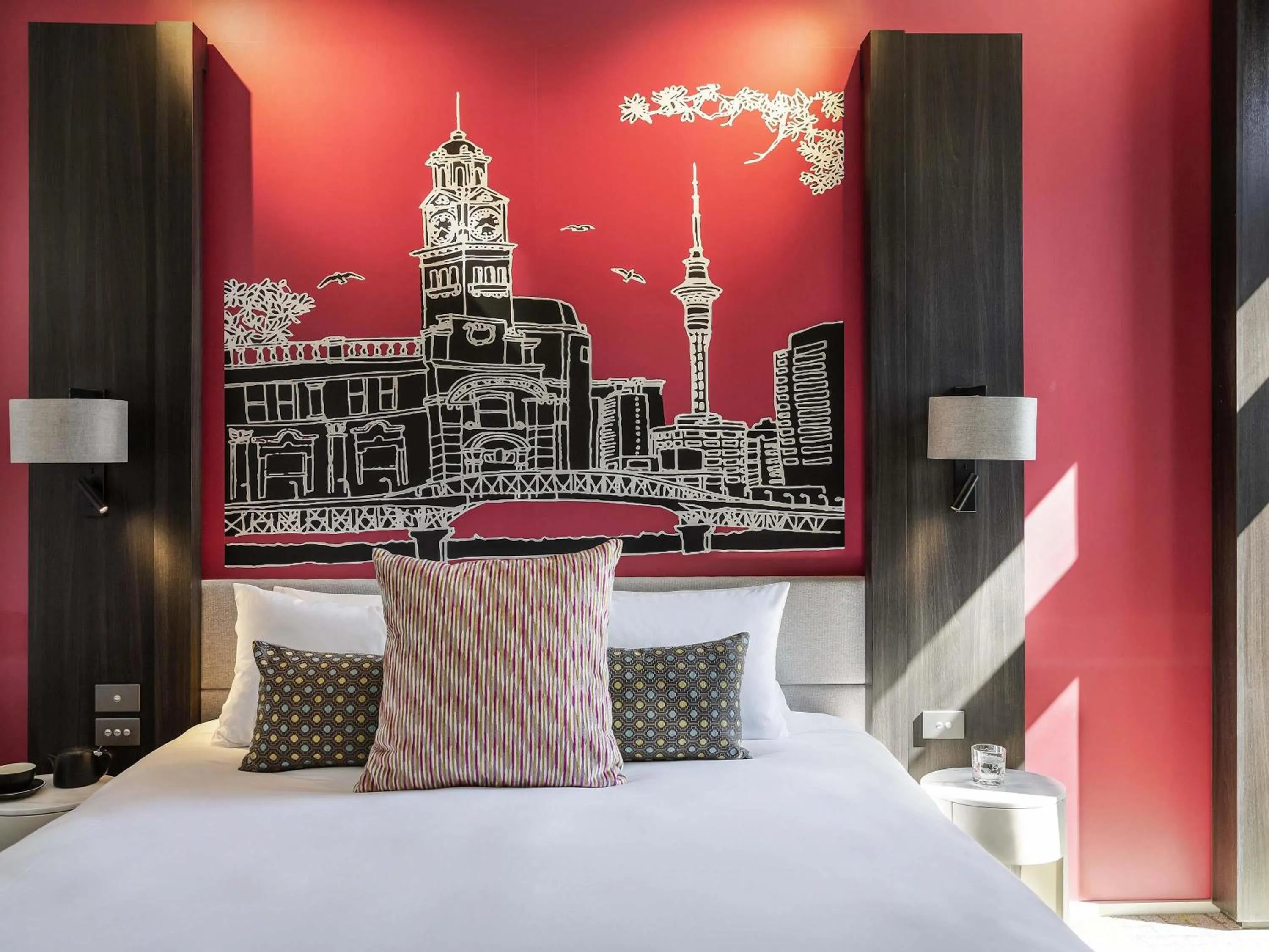 Bedroom, Bed in Mercure Auckland Queen Street