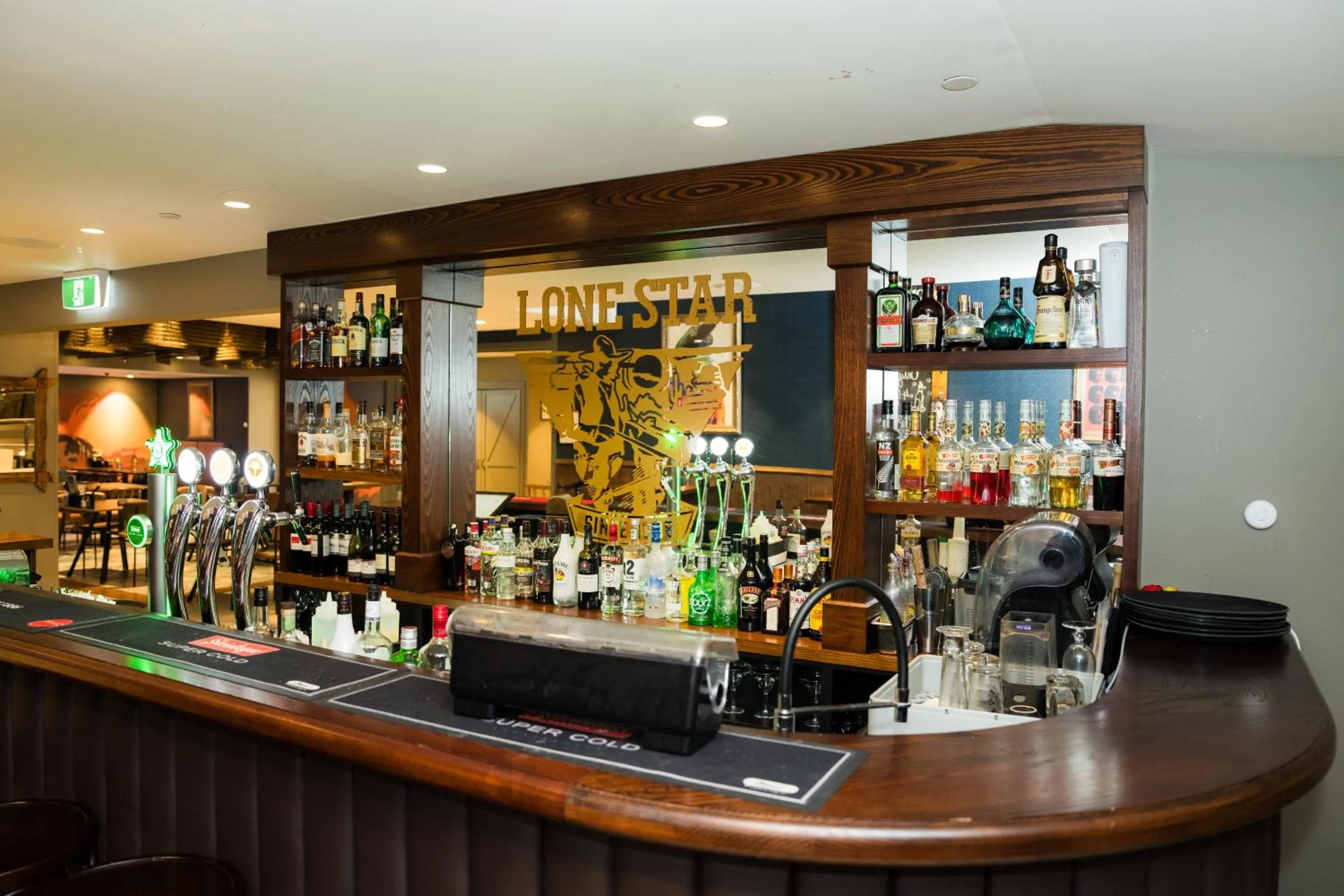 Restaurant/places to eat in Mercure Auckland Queen Street