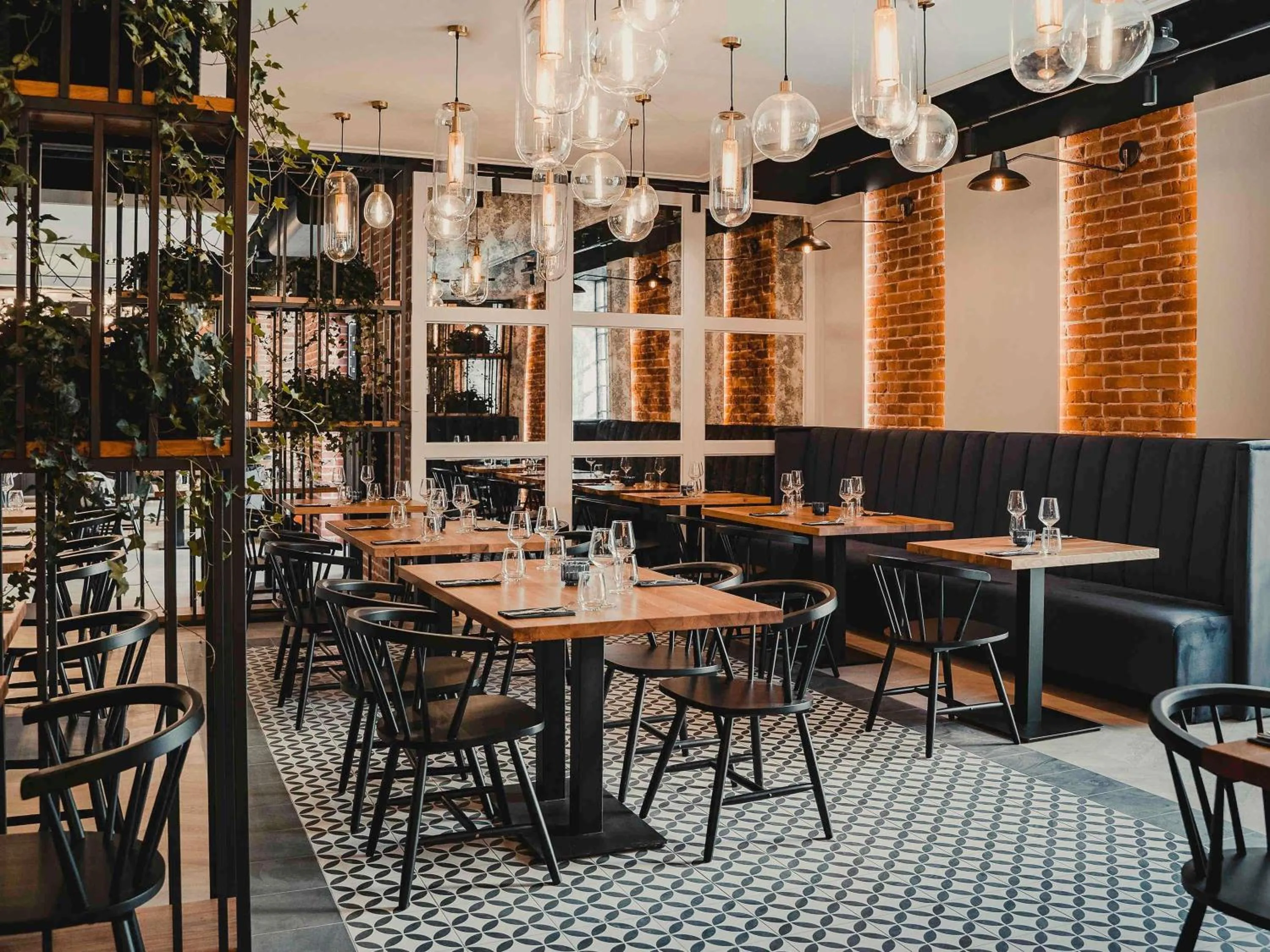 Restaurant/places to eat in Mercure Krakow Fabryczna City