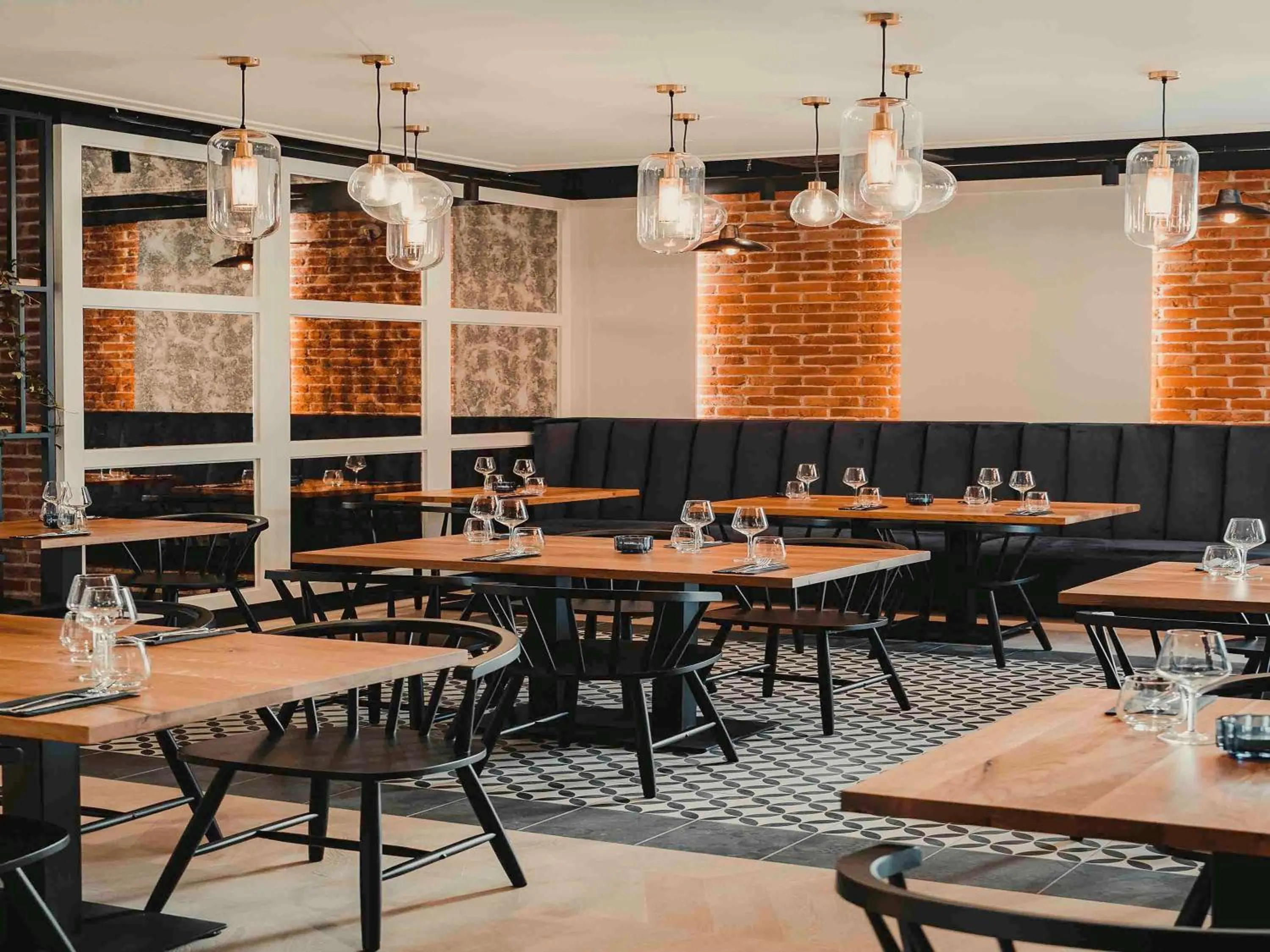 Restaurant/places to eat in Mercure Krakow Fabryczna City