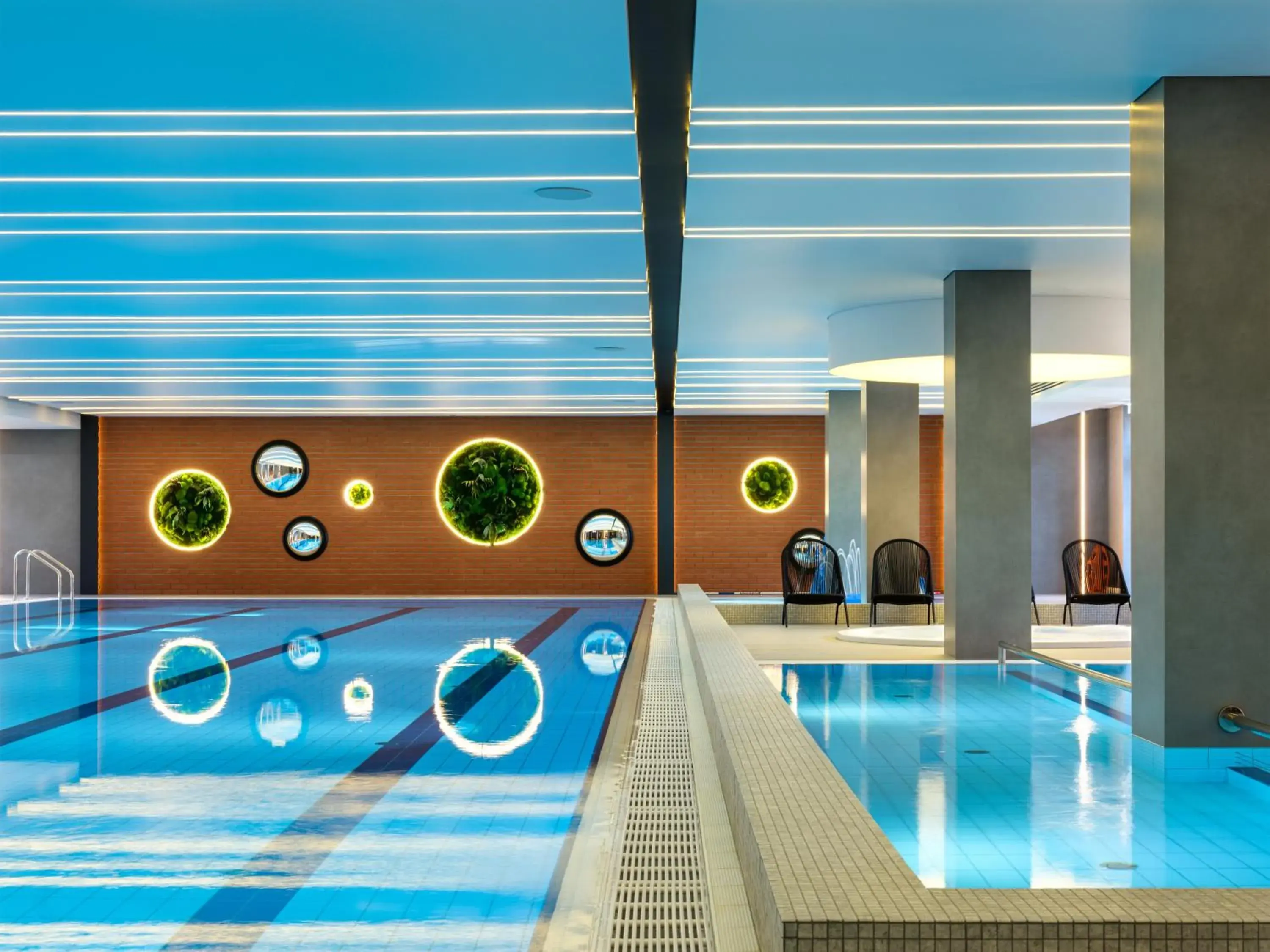 Swimming pool in Mercure Krakow Fabryczna City Swimming pool in Mercure Krakow Fabryczna City