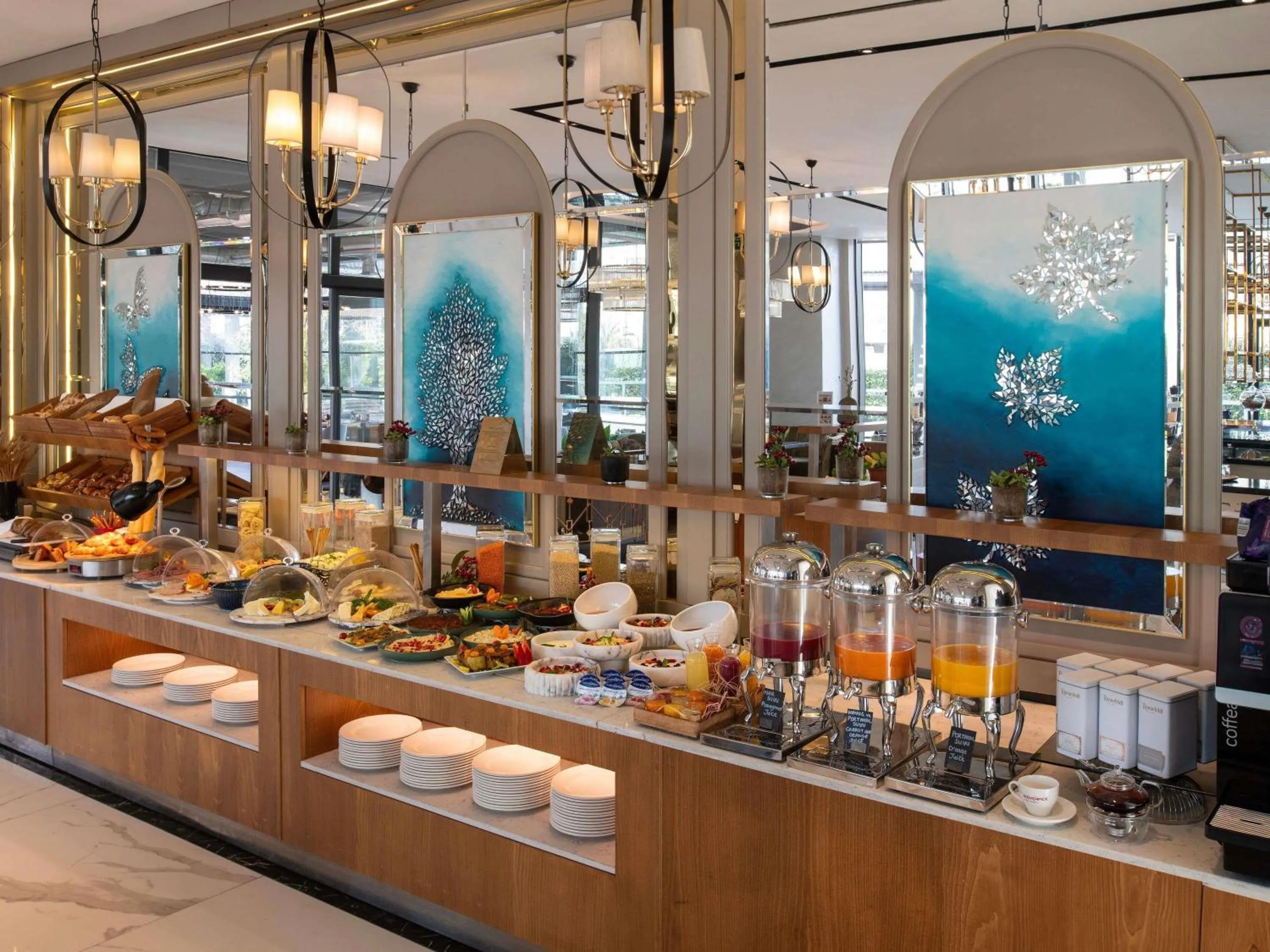 Restaurant/places to eat in Movenpick Living Istanbul West