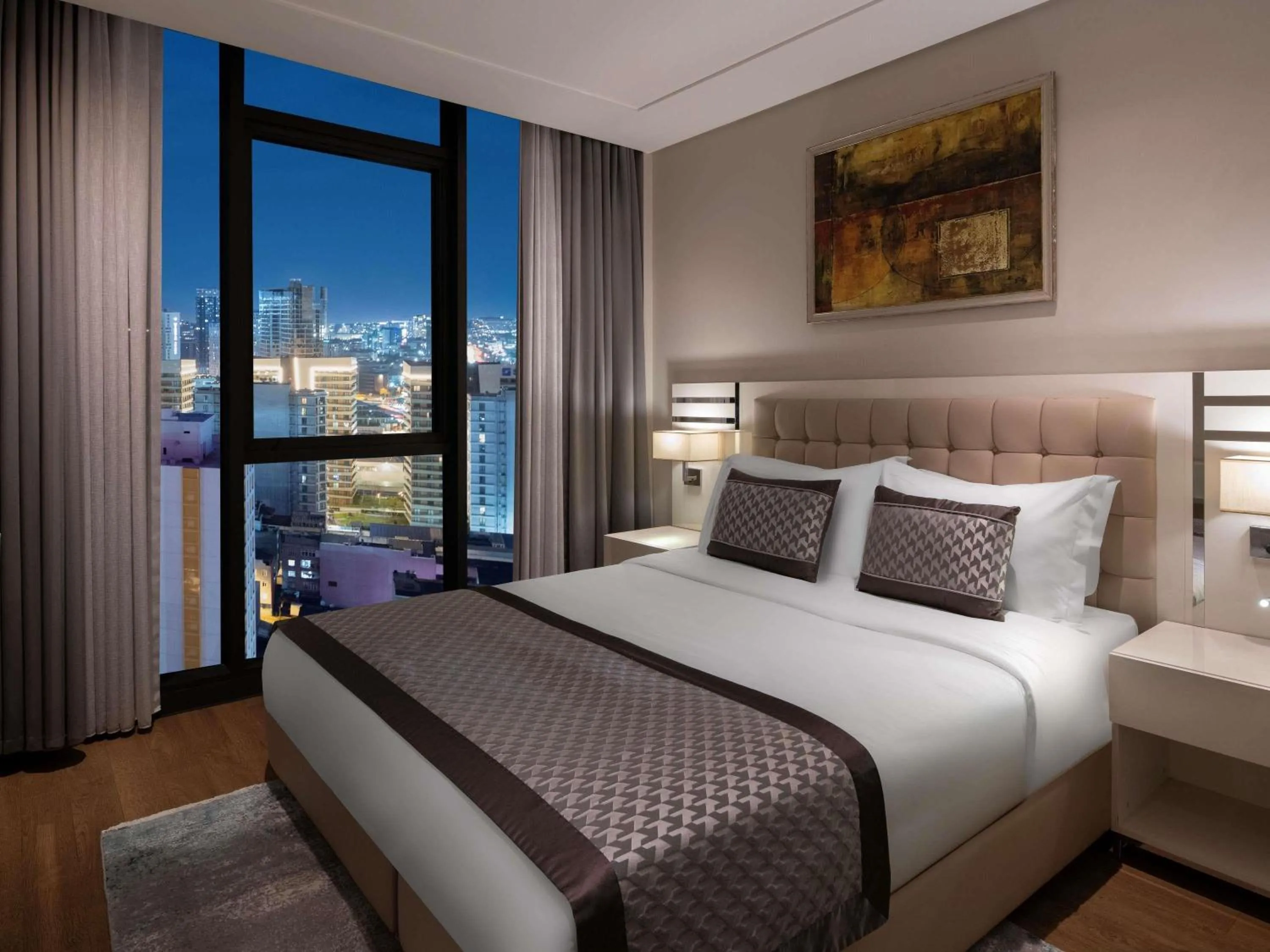 Bedroom, Bed in Movenpick Living Istanbul West