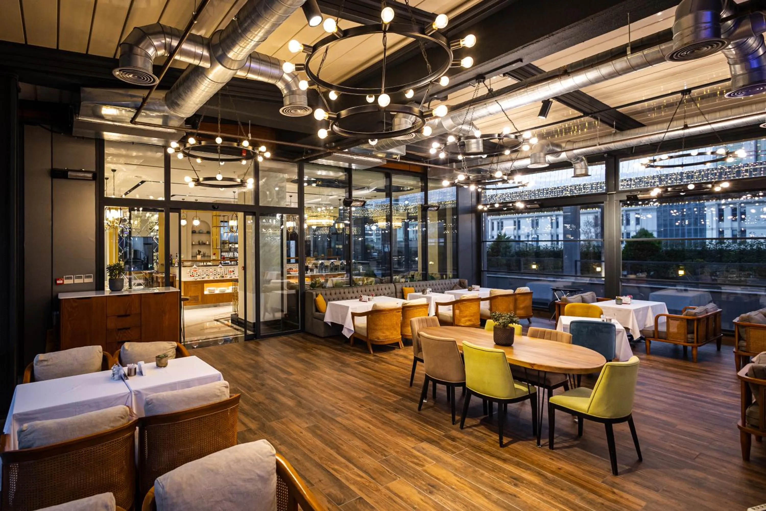 Restaurant/places to eat in Movenpick Living Istanbul West