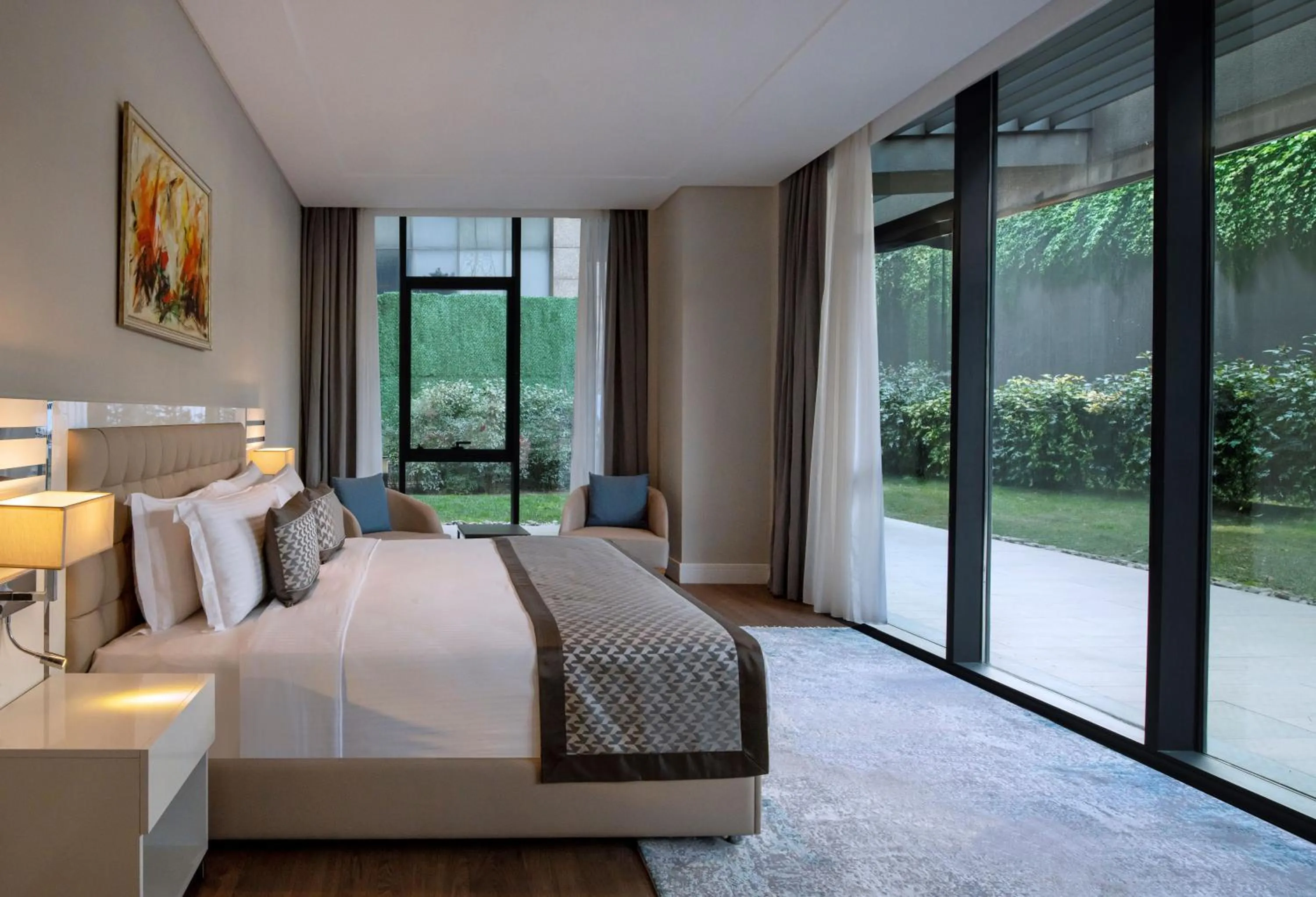 Bedroom, Bed in Movenpick Living Istanbul West