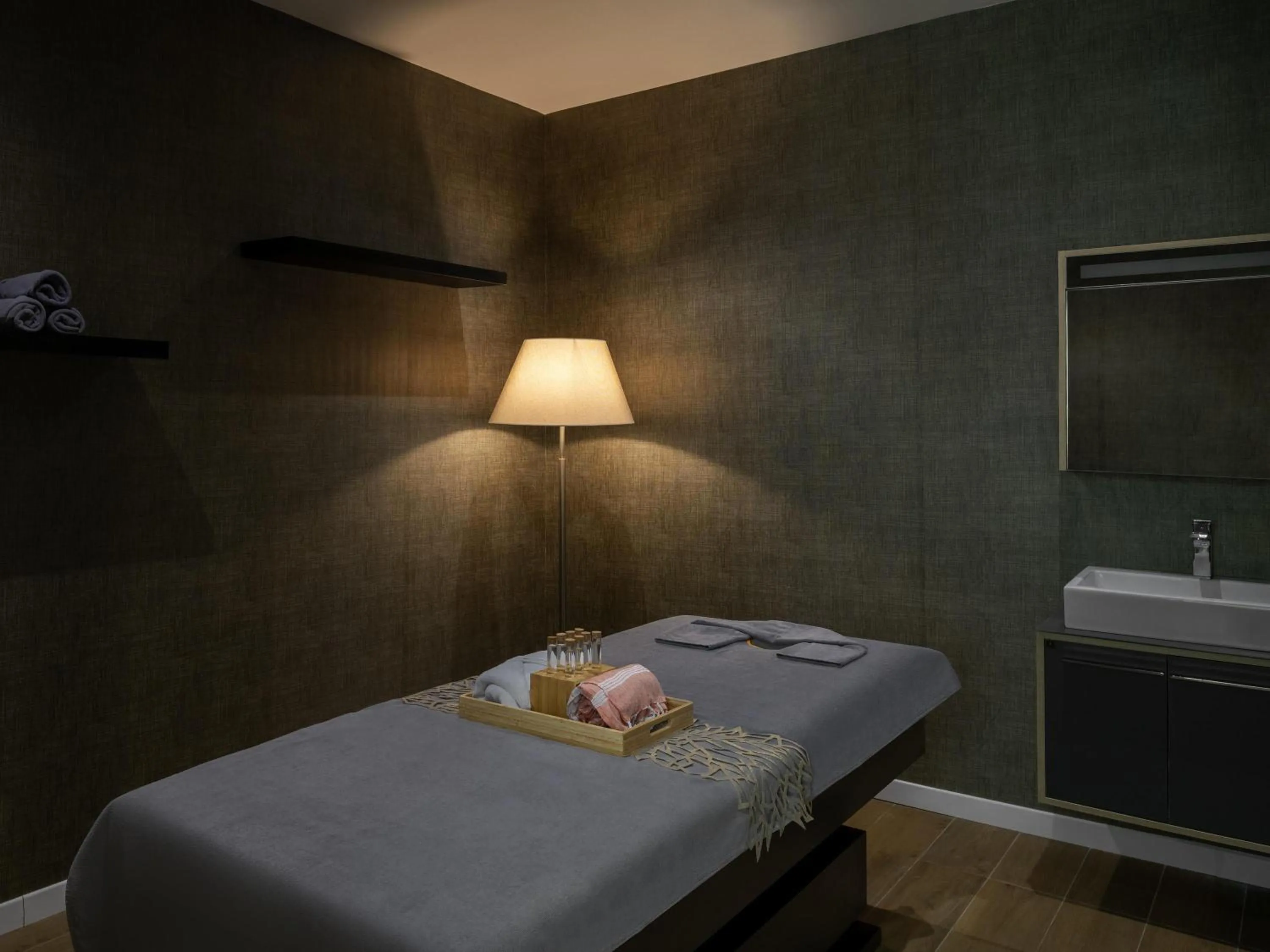 Pool view, Bed in Movenpick Living Istanbul West