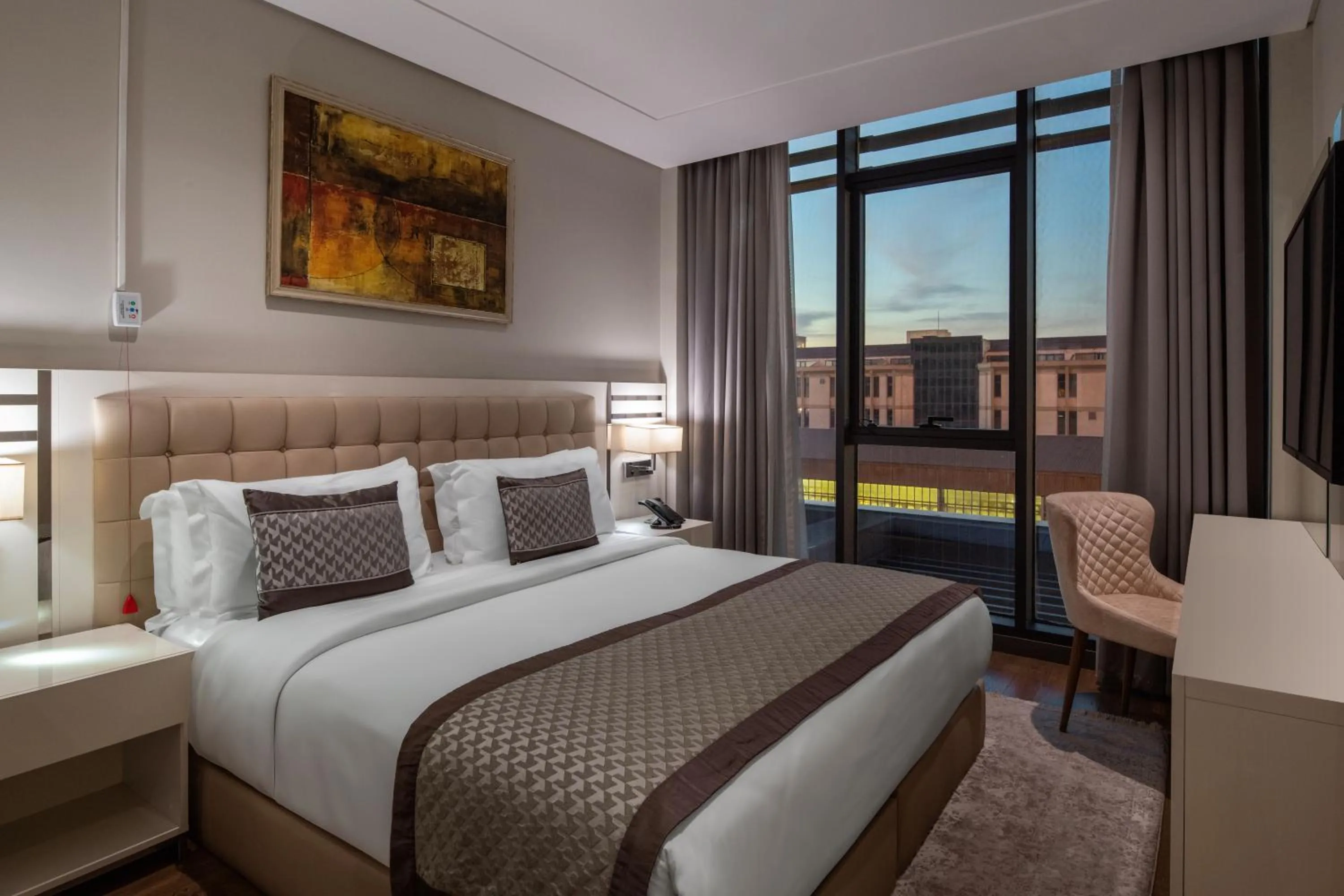 Bedroom, Bed in Movenpick Living Istanbul West