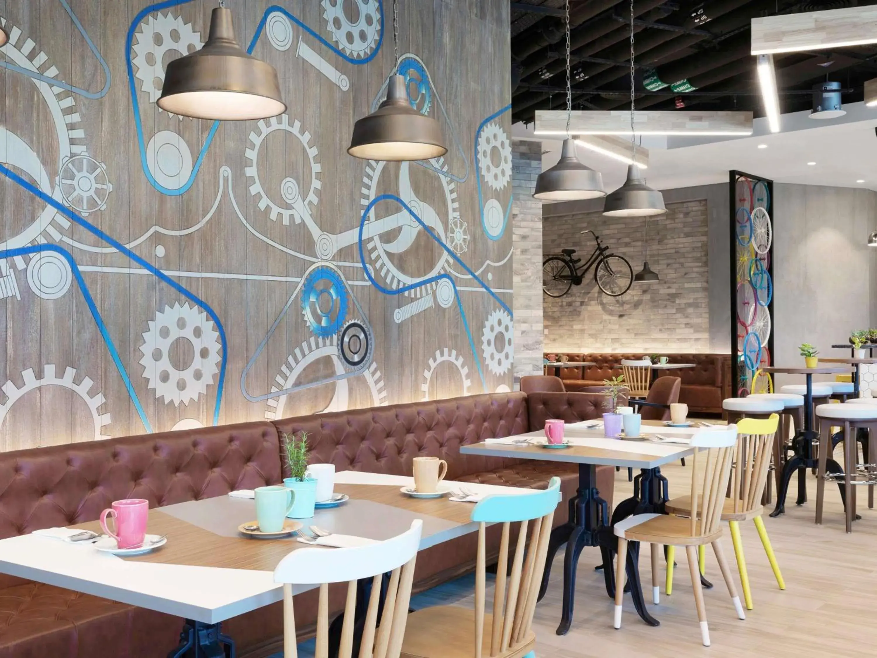 Restaurant/places to eat in Adagio Premium The Palm Restaurant/places to eat in Adagio Premium The Palm