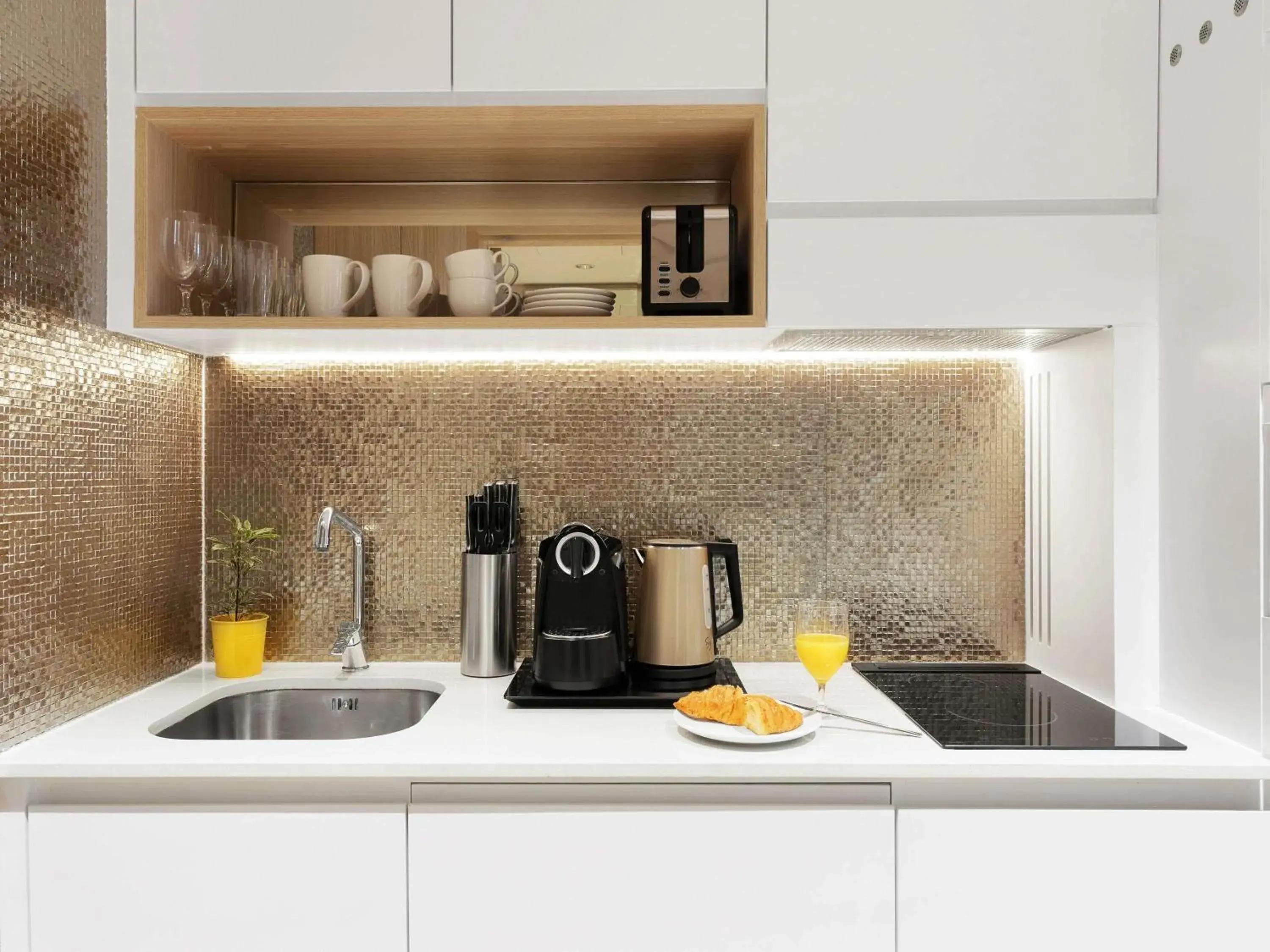 Bedroom in Adagio Premium The Palm Bedroom in Adagio Premium The Palm