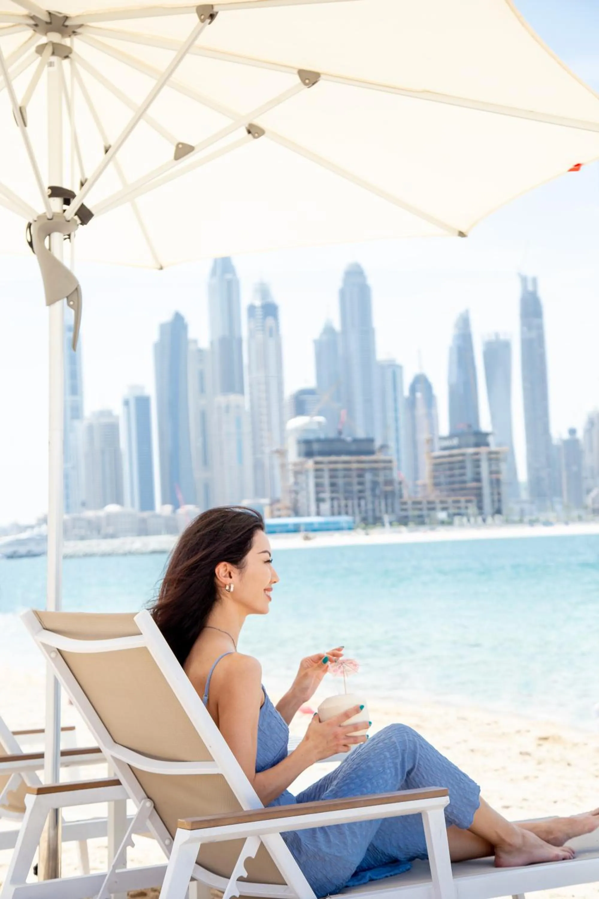 People in Adagio Premium The Palm