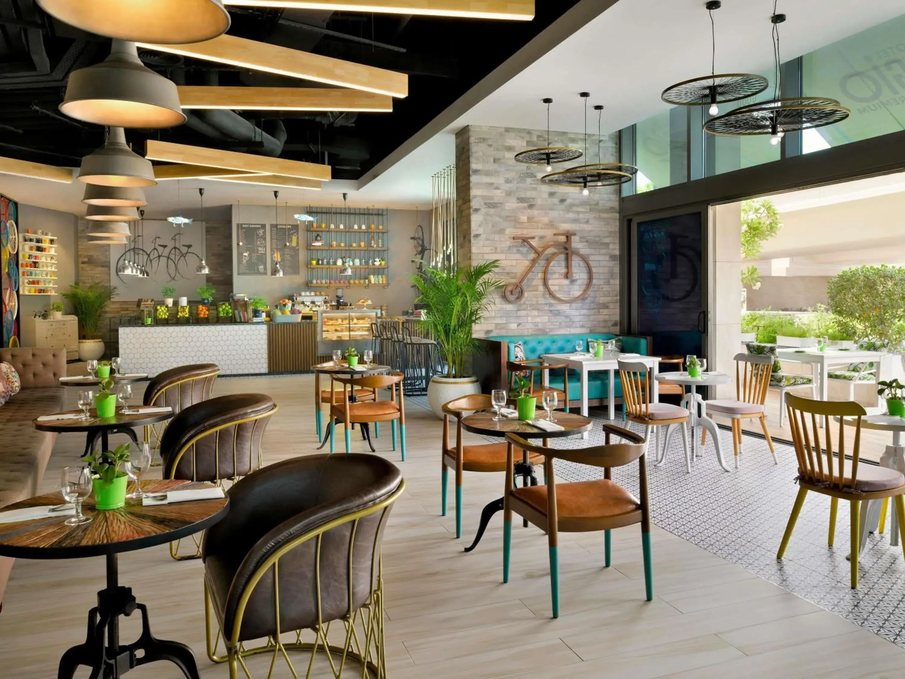 Restaurant/places to eat in Adagio Premium The Palm Restaurant/places to eat in Adagio Premium The Palm