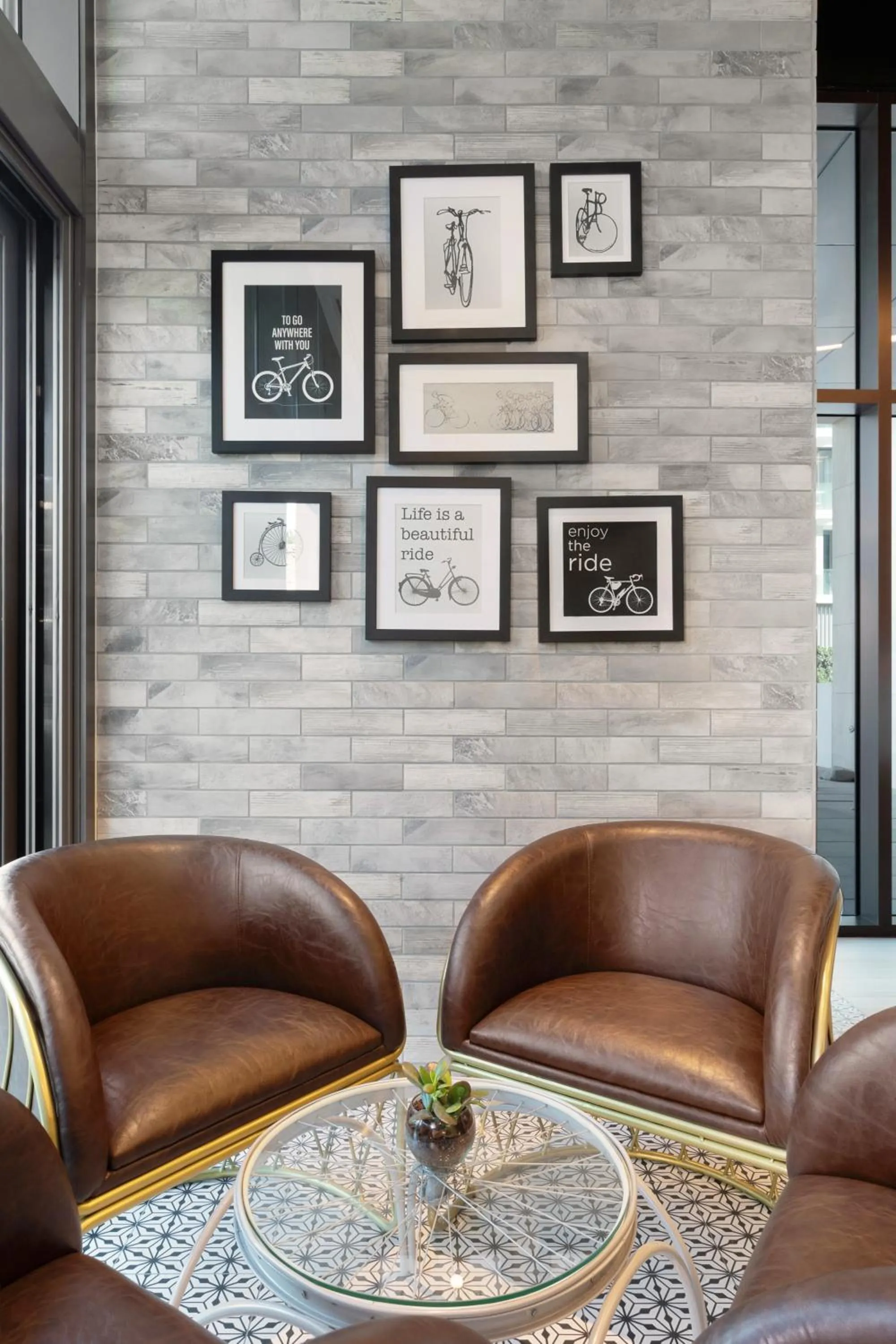 Restaurant/places to eat in Adagio Premium The Palm